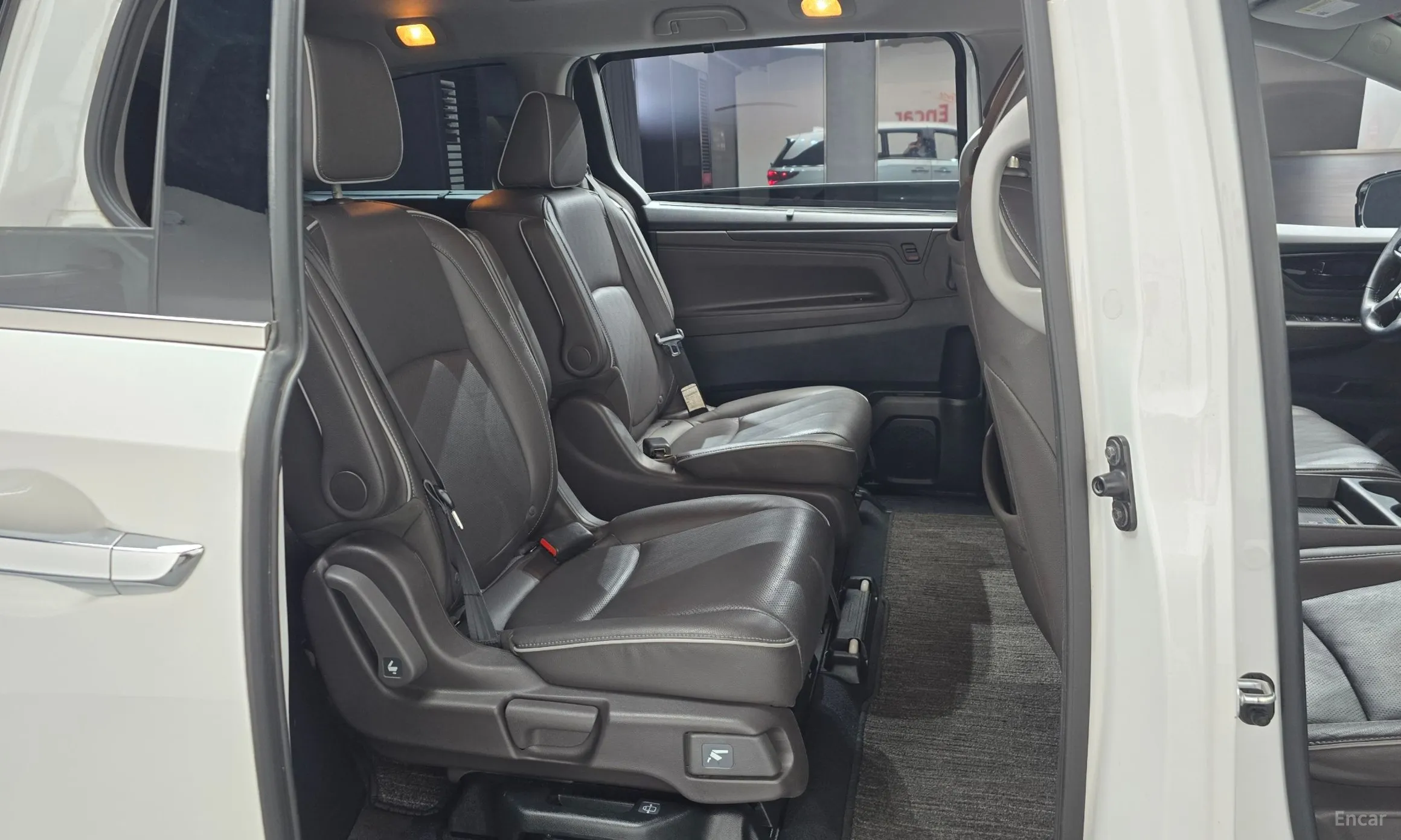 Honda Odyssey превью 11