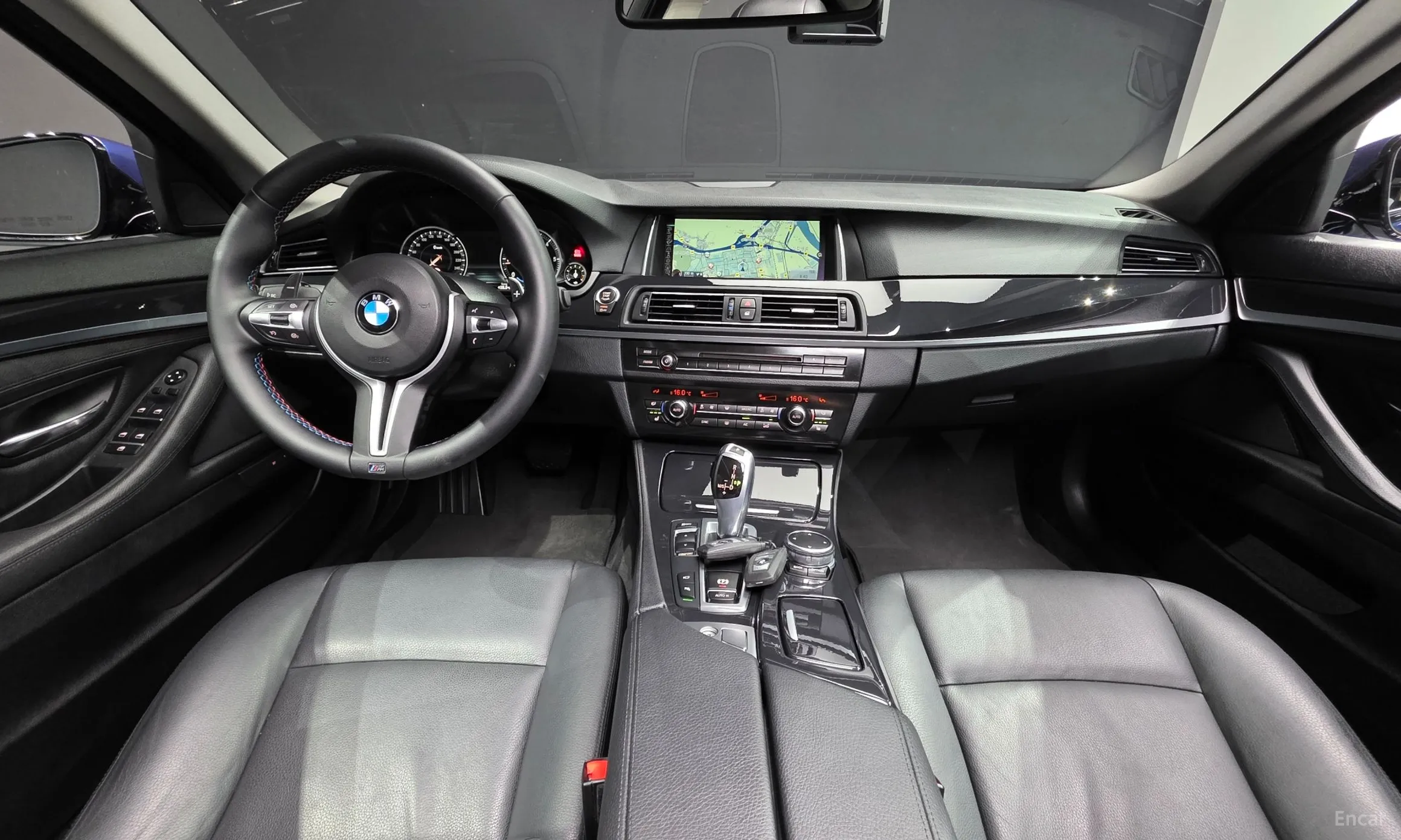 BMW 5 Series (F10) превью 7