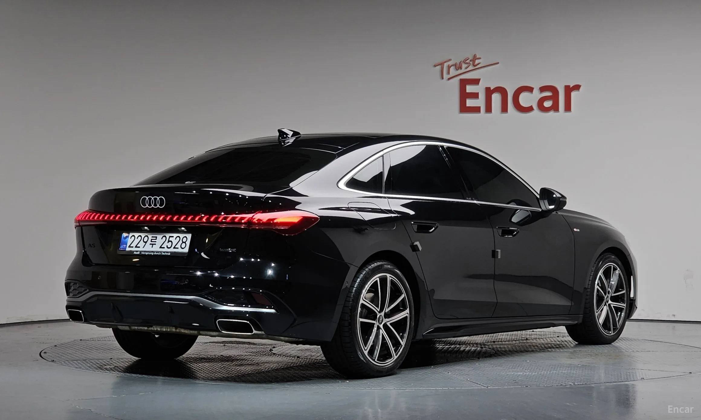 Audi A5 (B10) превью 2