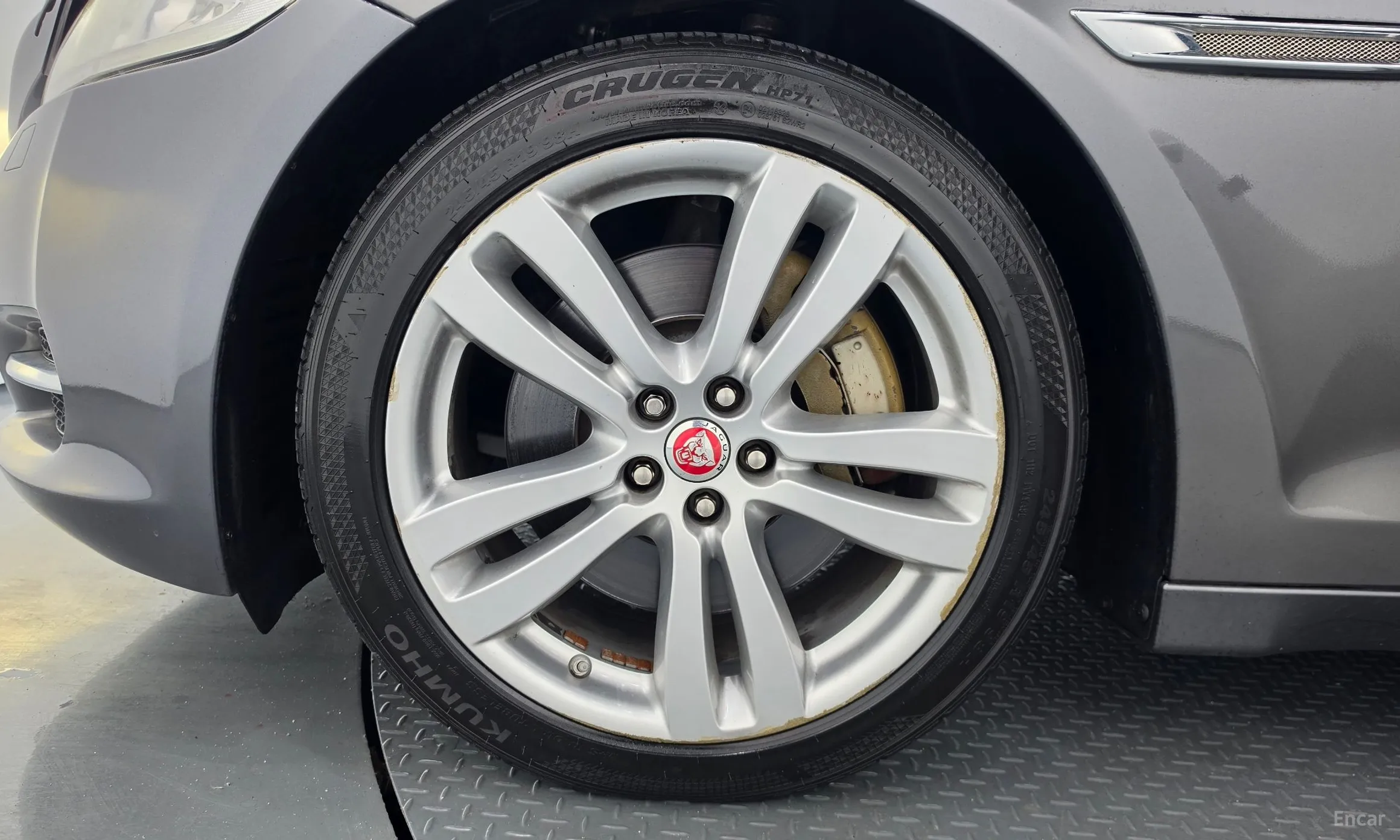 Jaguar All New XJ превью 5