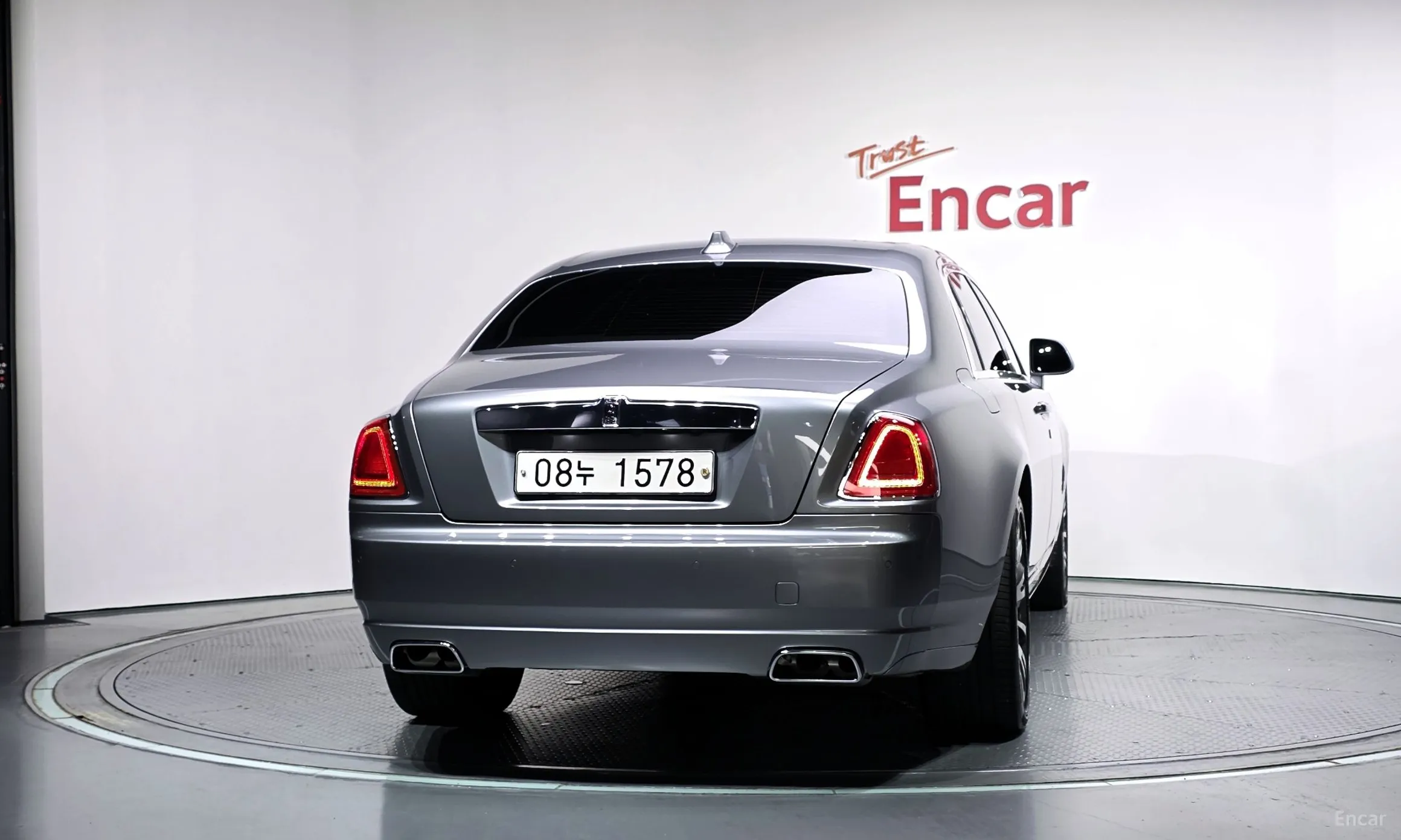 Rolls-Royce Ghost превью 4
