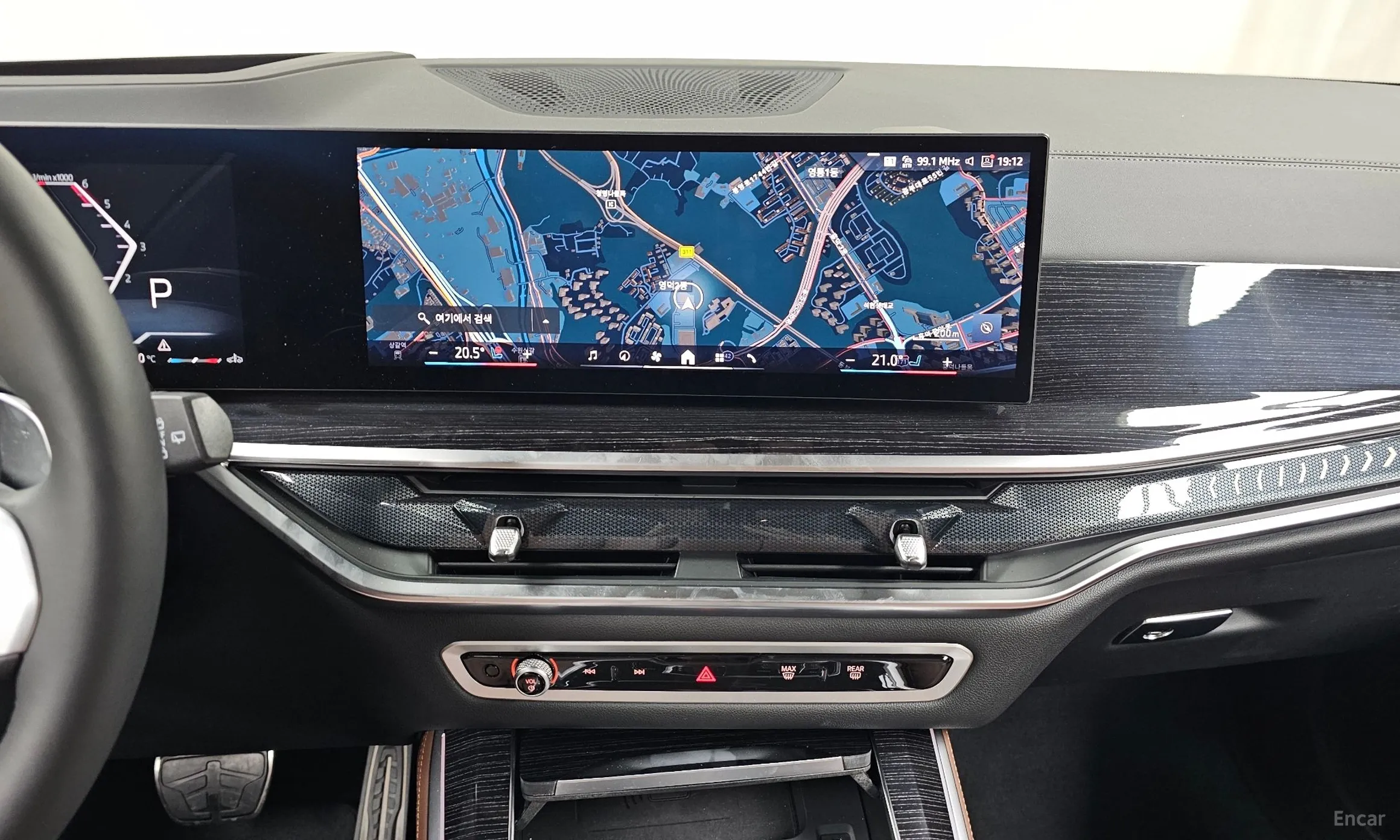 BMW X5 (G05) превью 12