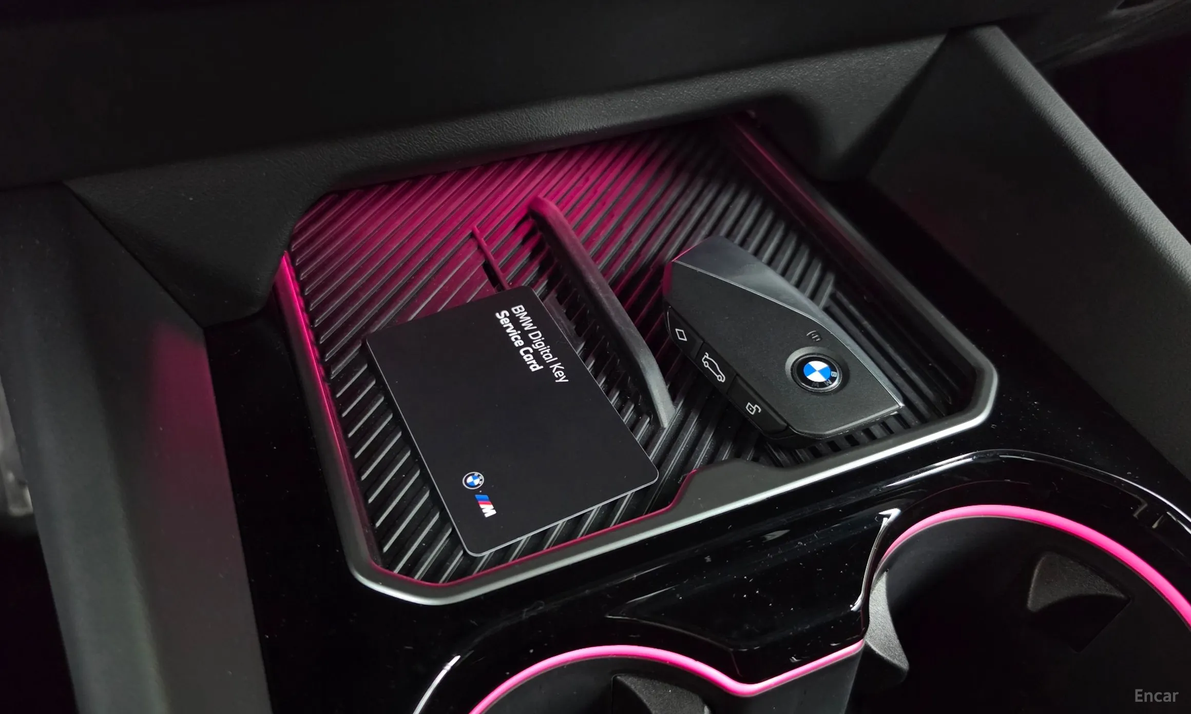 BMW 5 Series (G60) превью 12
