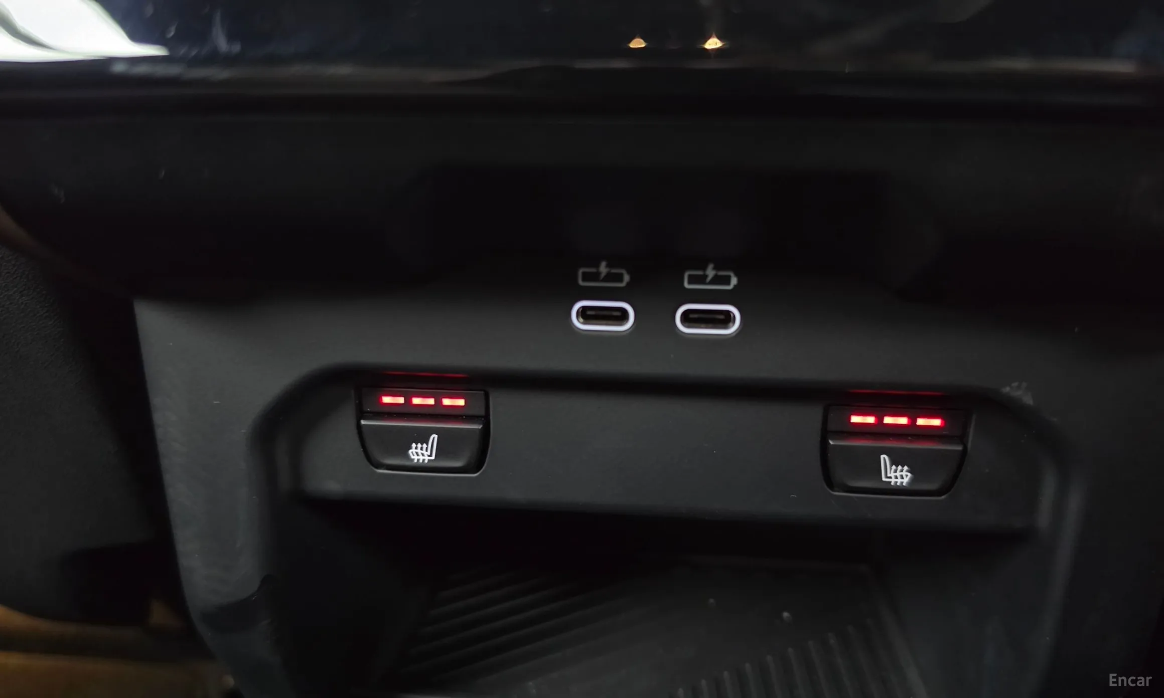 BMW 5 Series (G60) превью 13