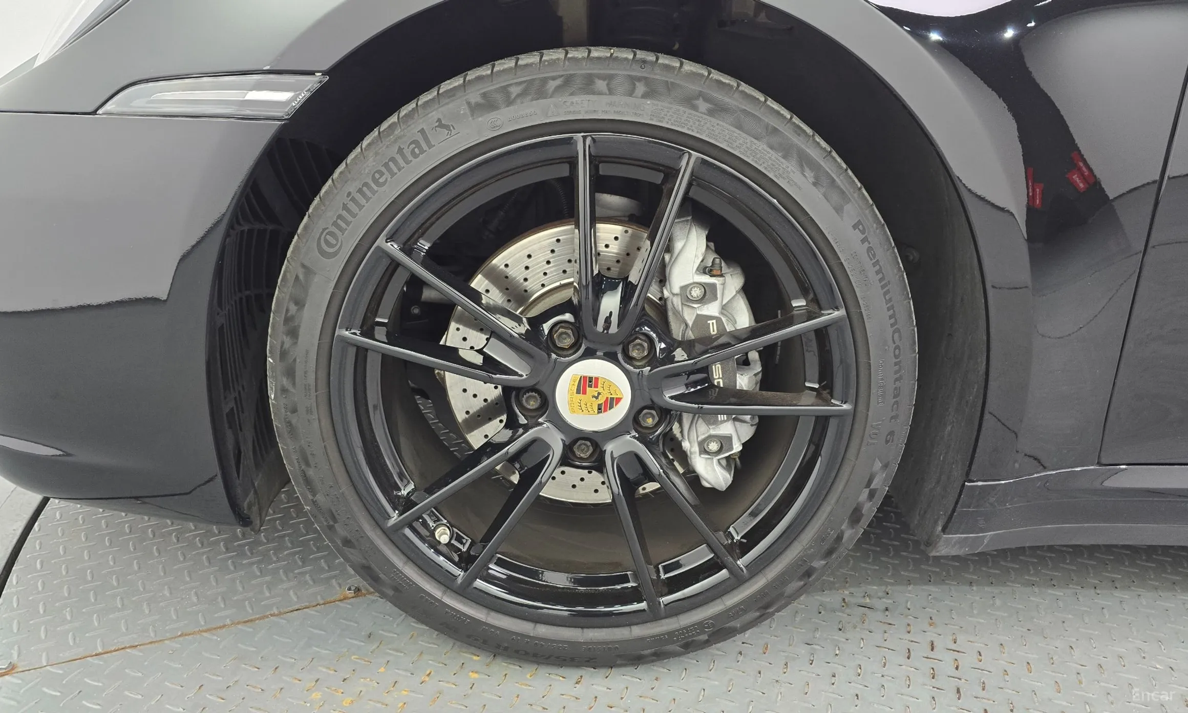 Porsche 911 (992) превью 5