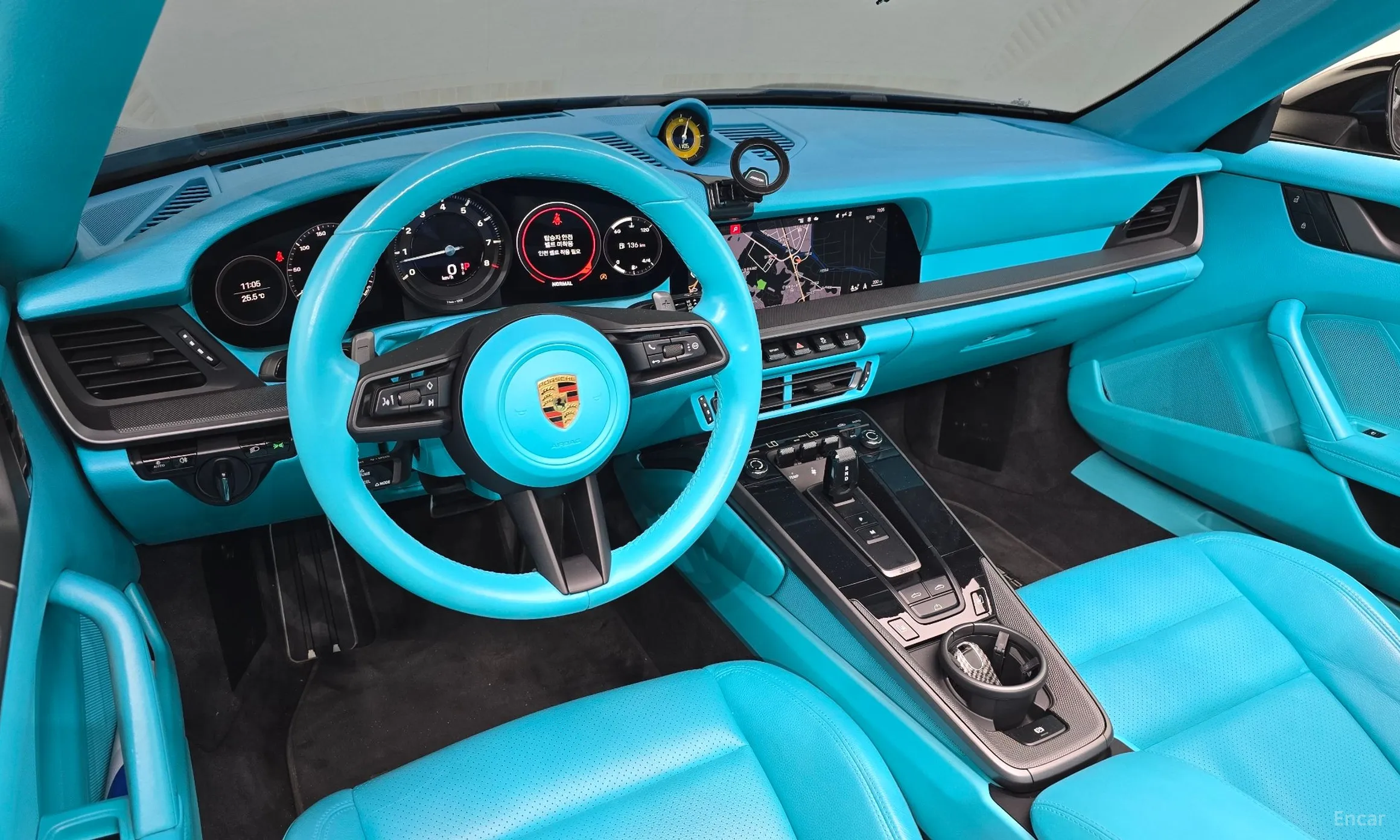 Porsche 911 (992) превью 7