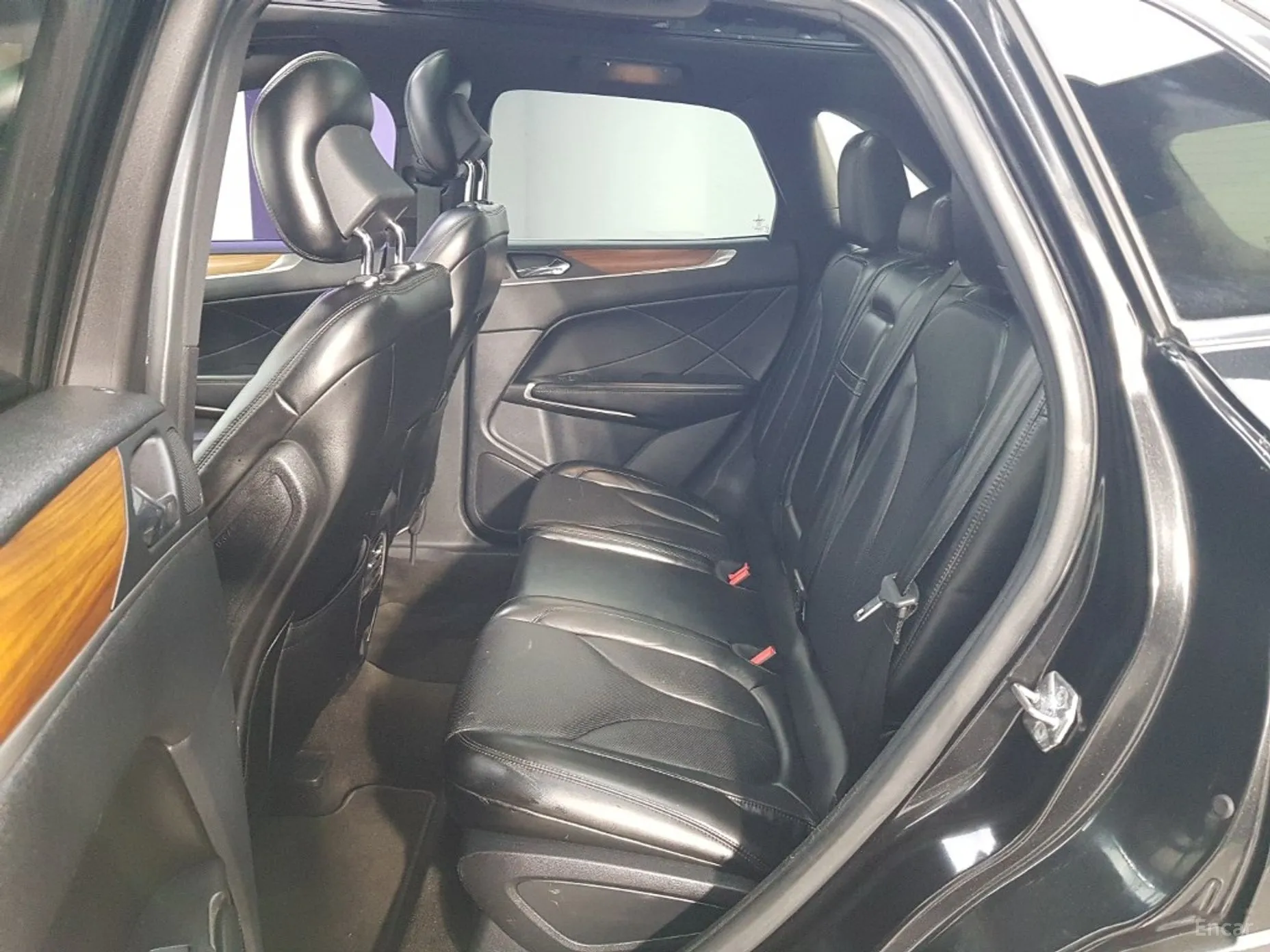 Lincoln MKC превью 12