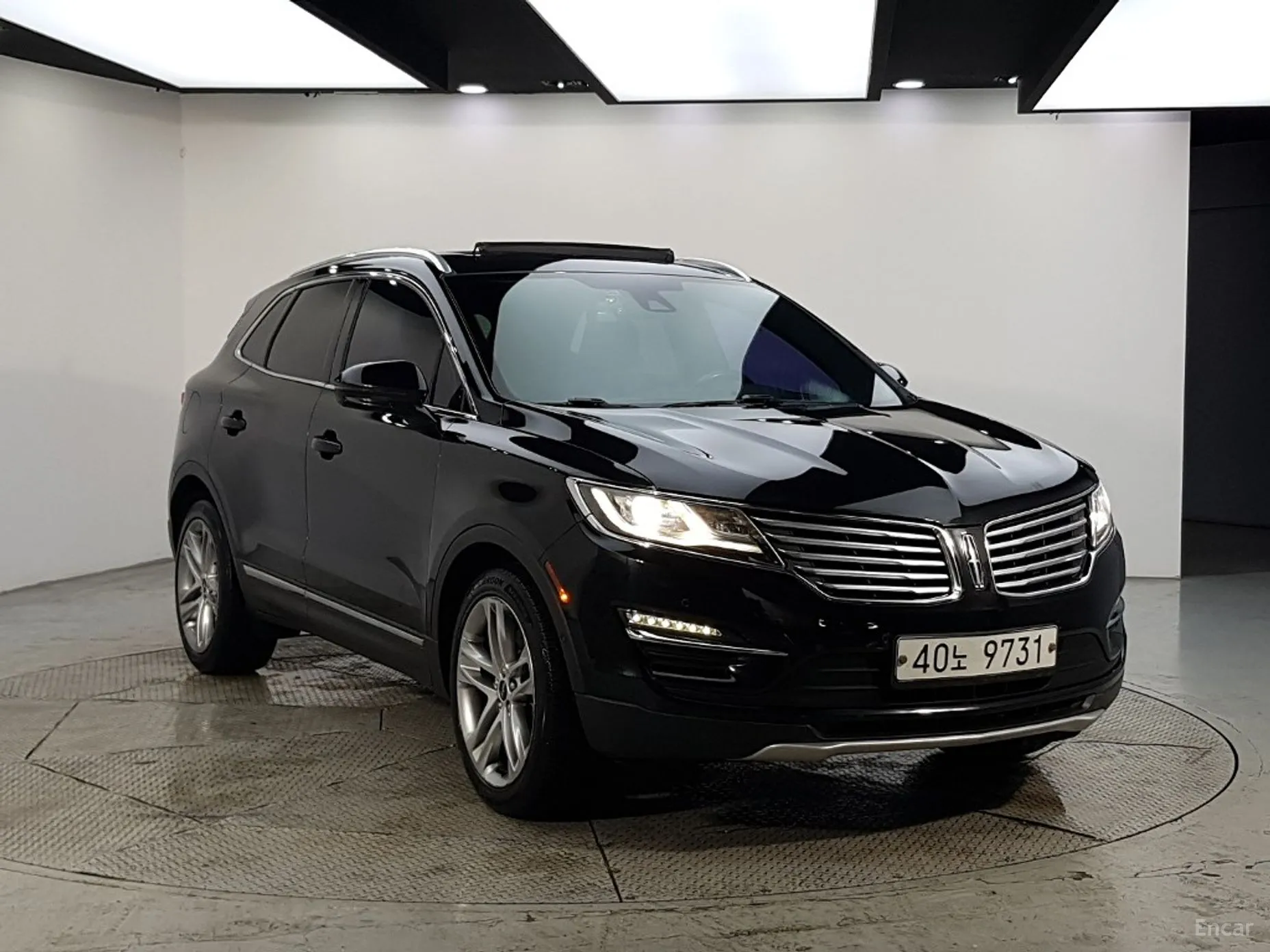 Lincoln MKC превью 2
