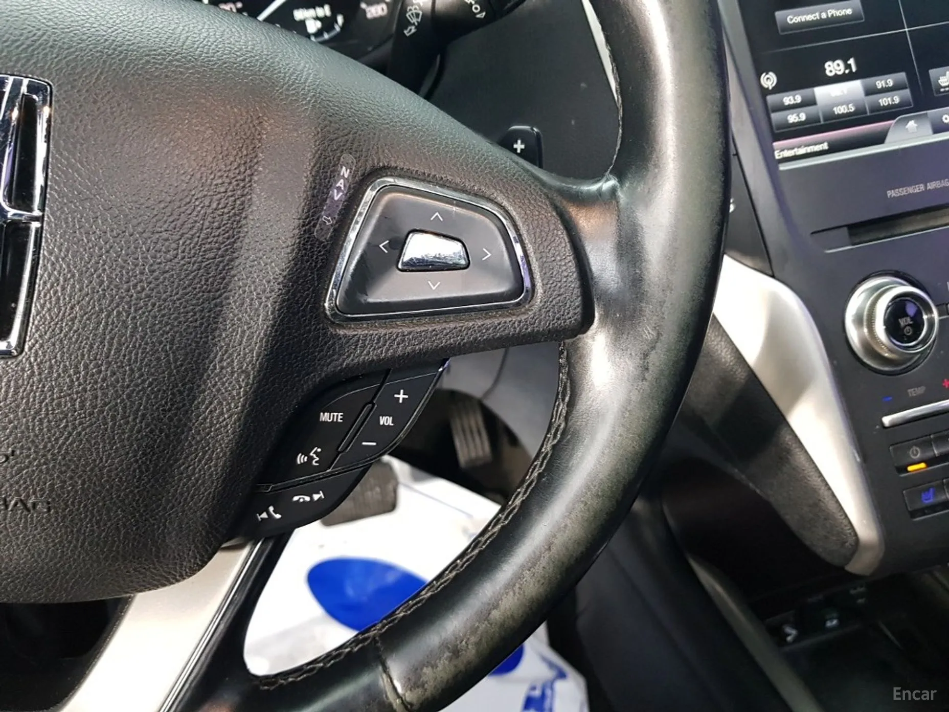 Lincoln MKC превью 16