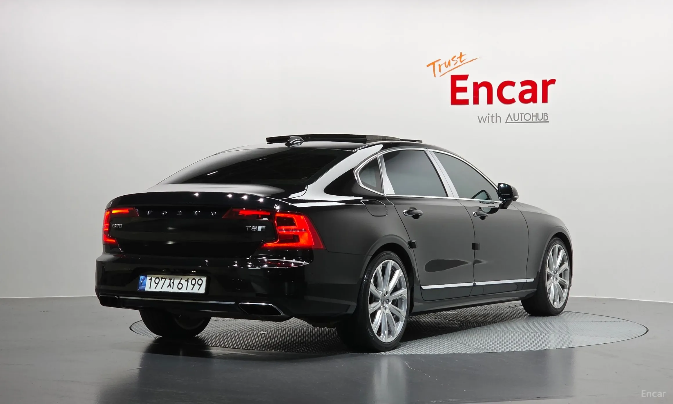 Volvo S90