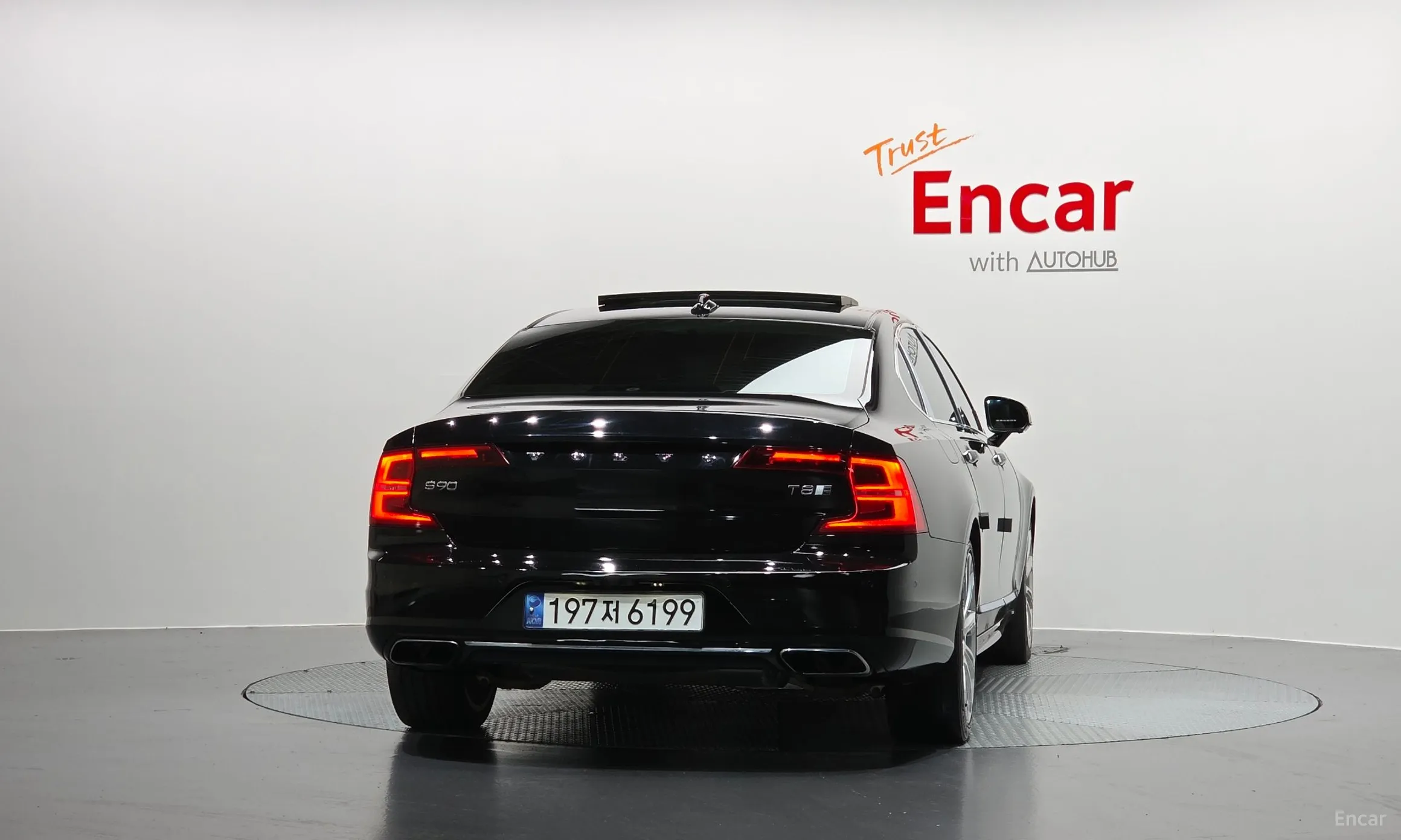 Volvo S90 превью 4