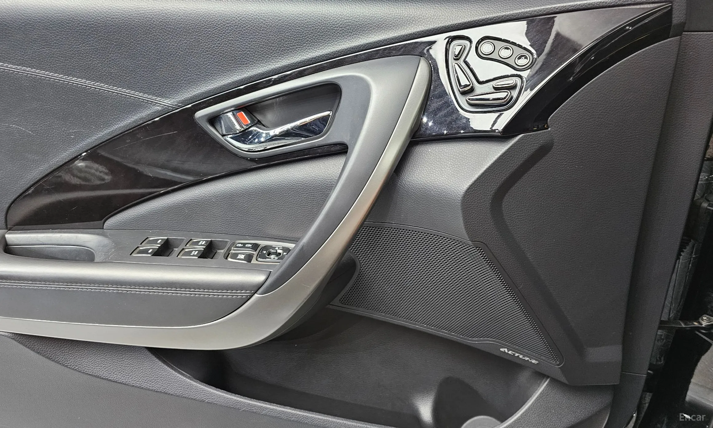Hyundai Grandeur HG превью 18