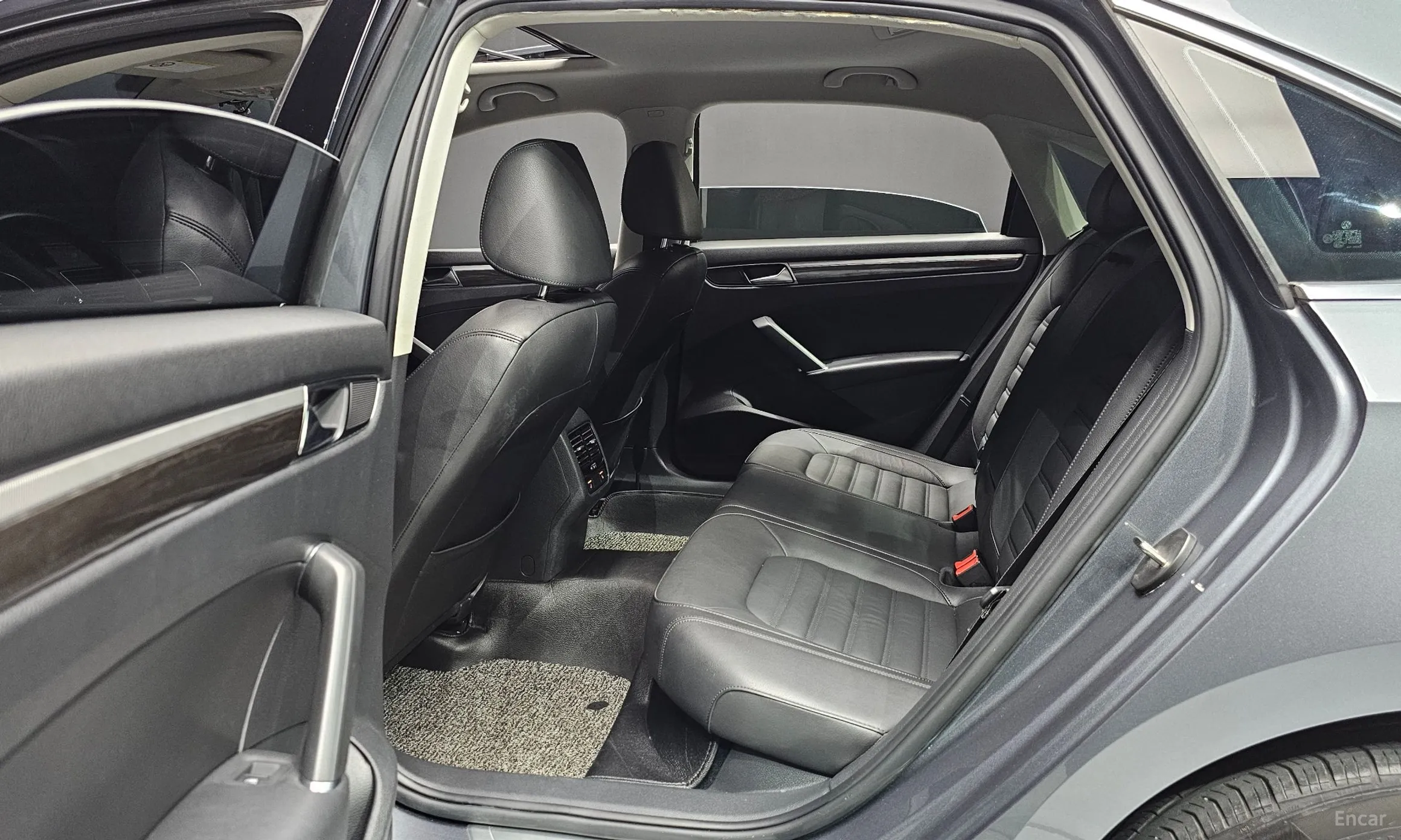 Volkswagen The New Passat превью 13