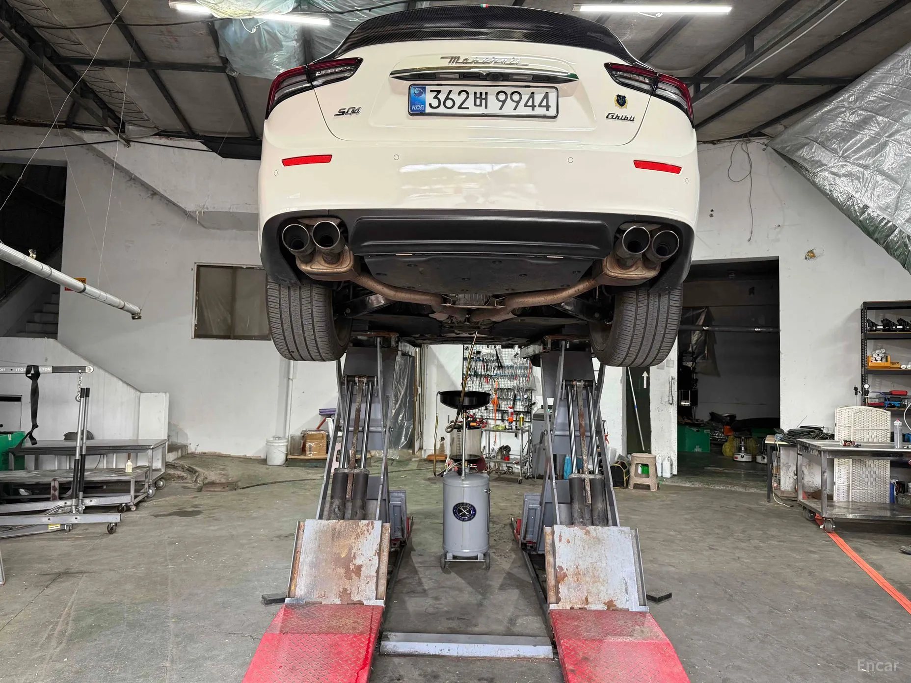 Maserati Ghibli превью 19