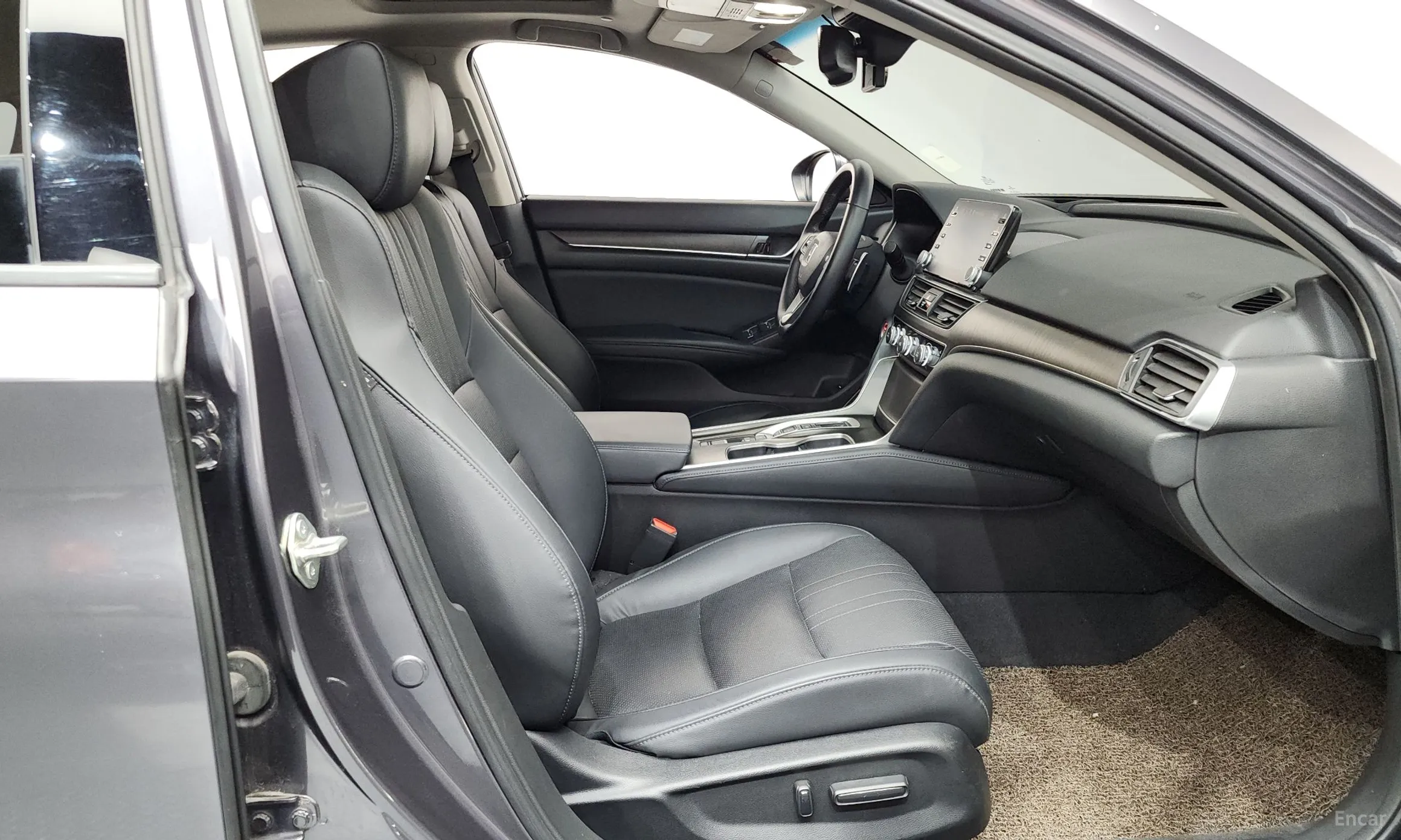 Honda Accord 10th Generation превью 11