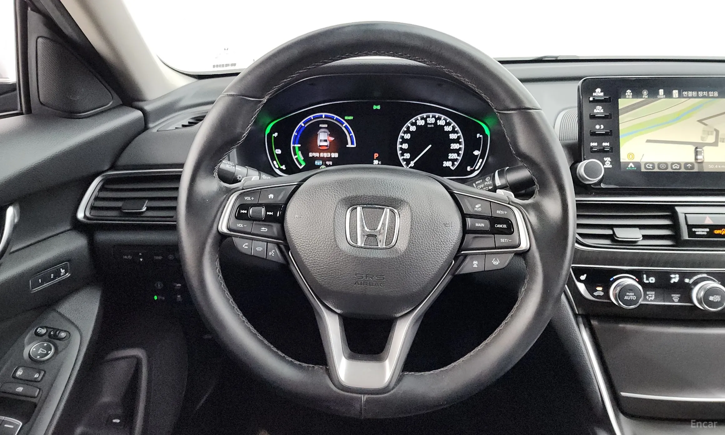 Honda Accord 10th Generation превью 14