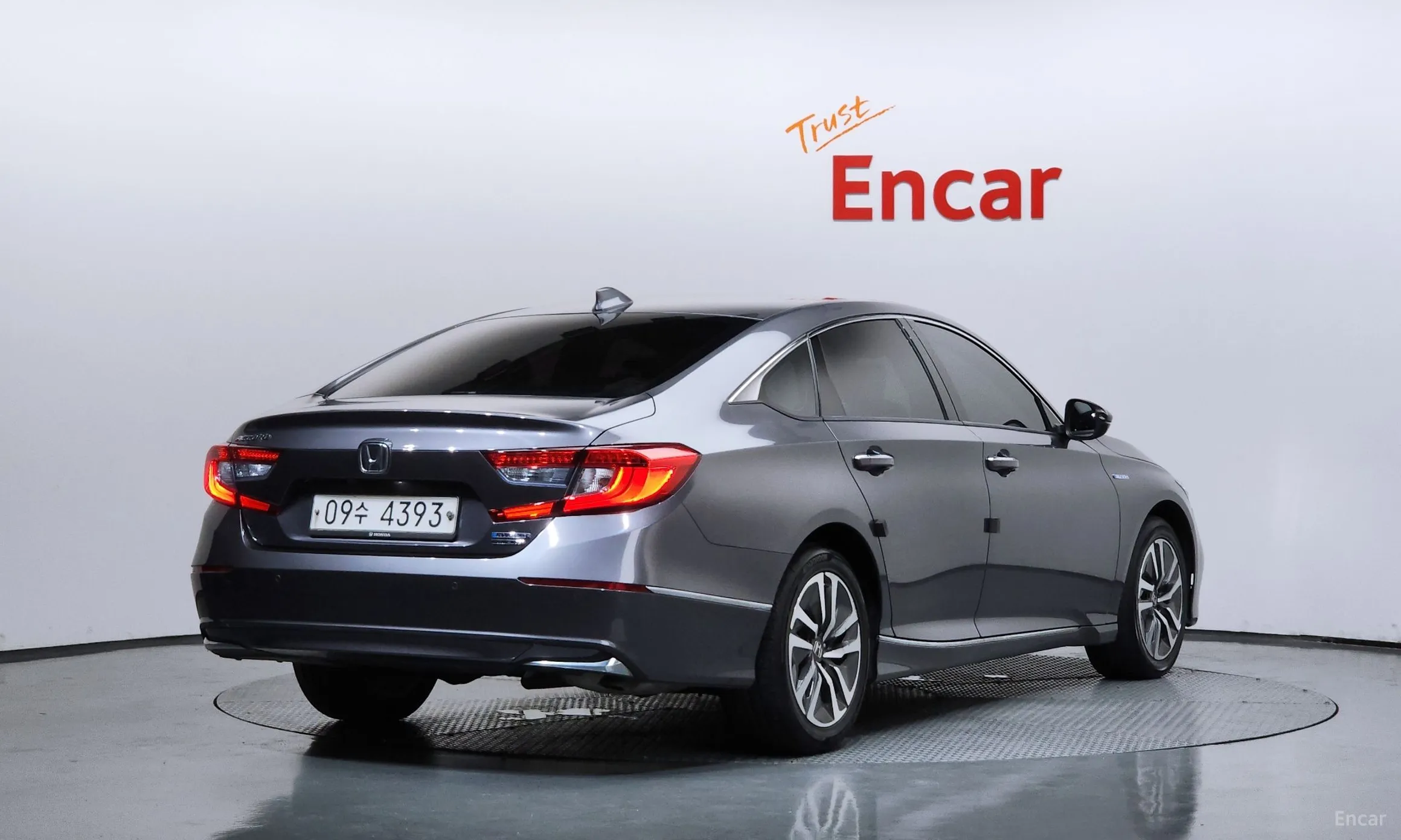 Honda Accord 10th Generation превью 2
