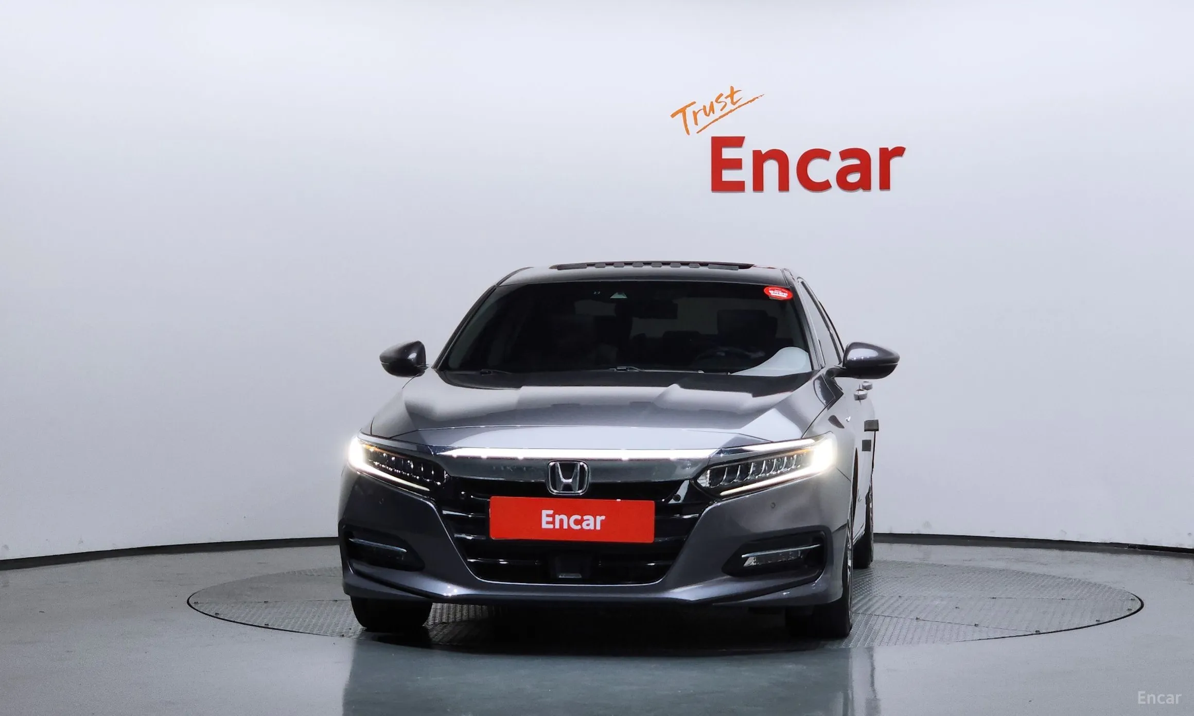 Honda Accord 10th Generation превью 3