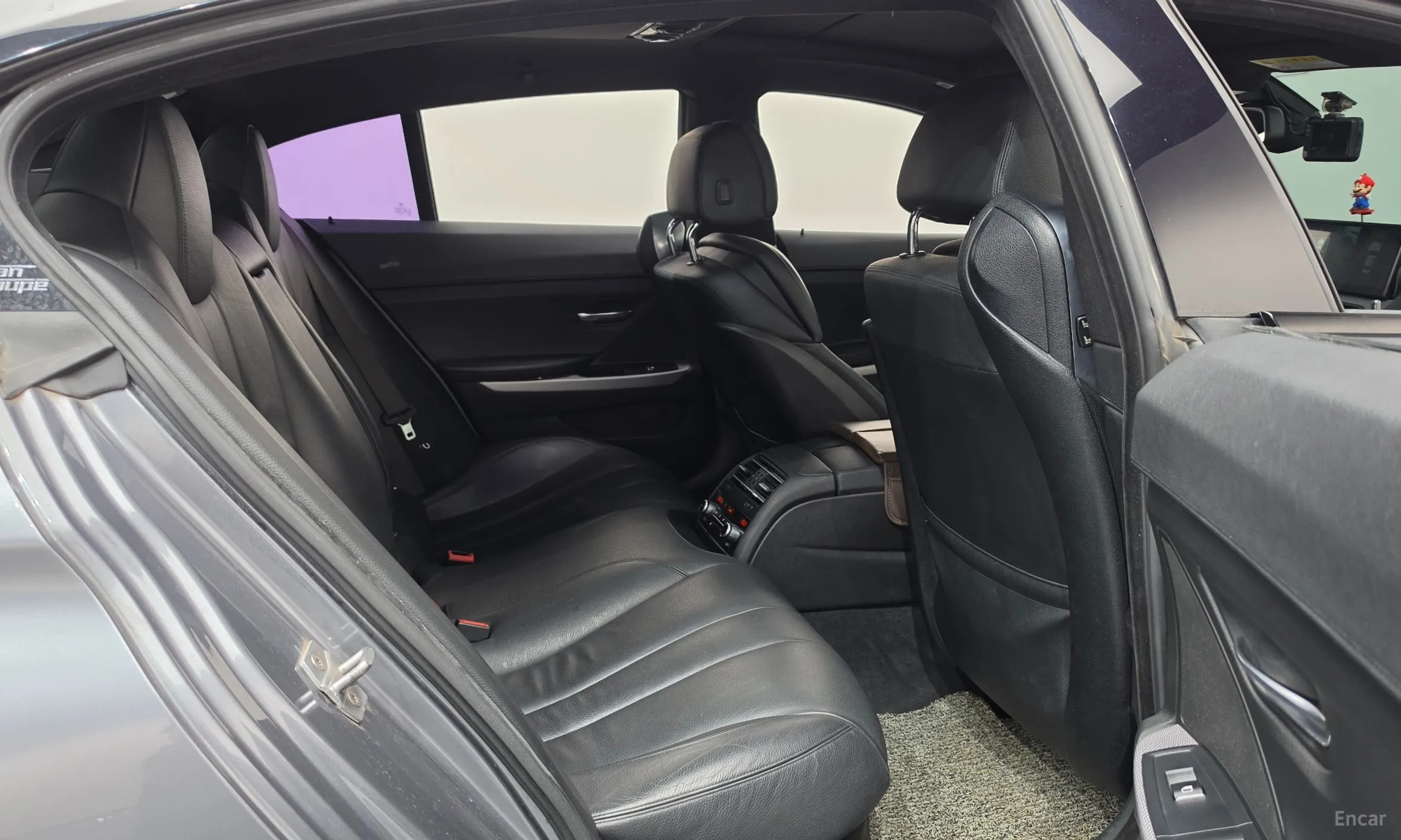 BMW 6 Series (F12) превью 11