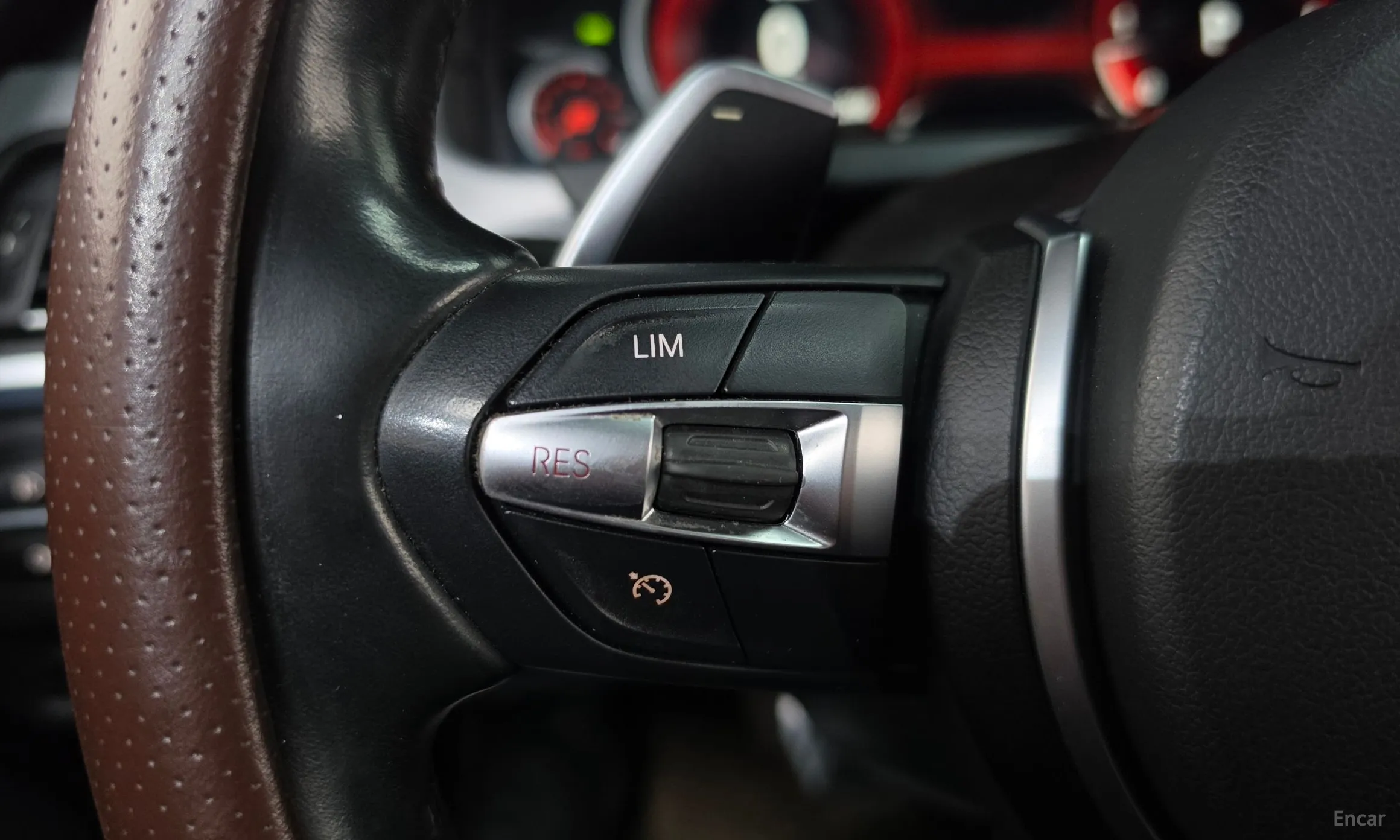 BMW 6 Series (F12) превью 18
