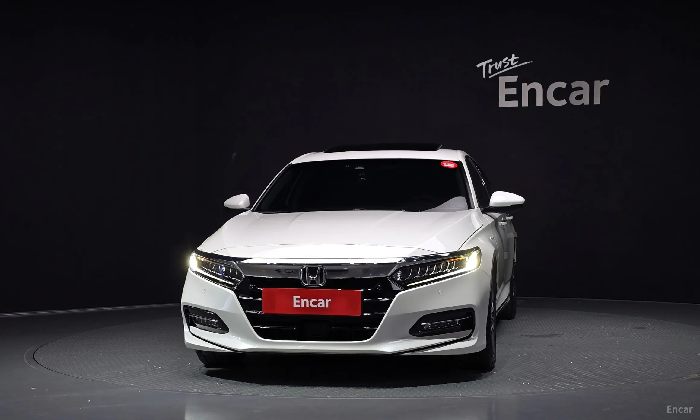 Honda Accord 10th Generation превью 3
