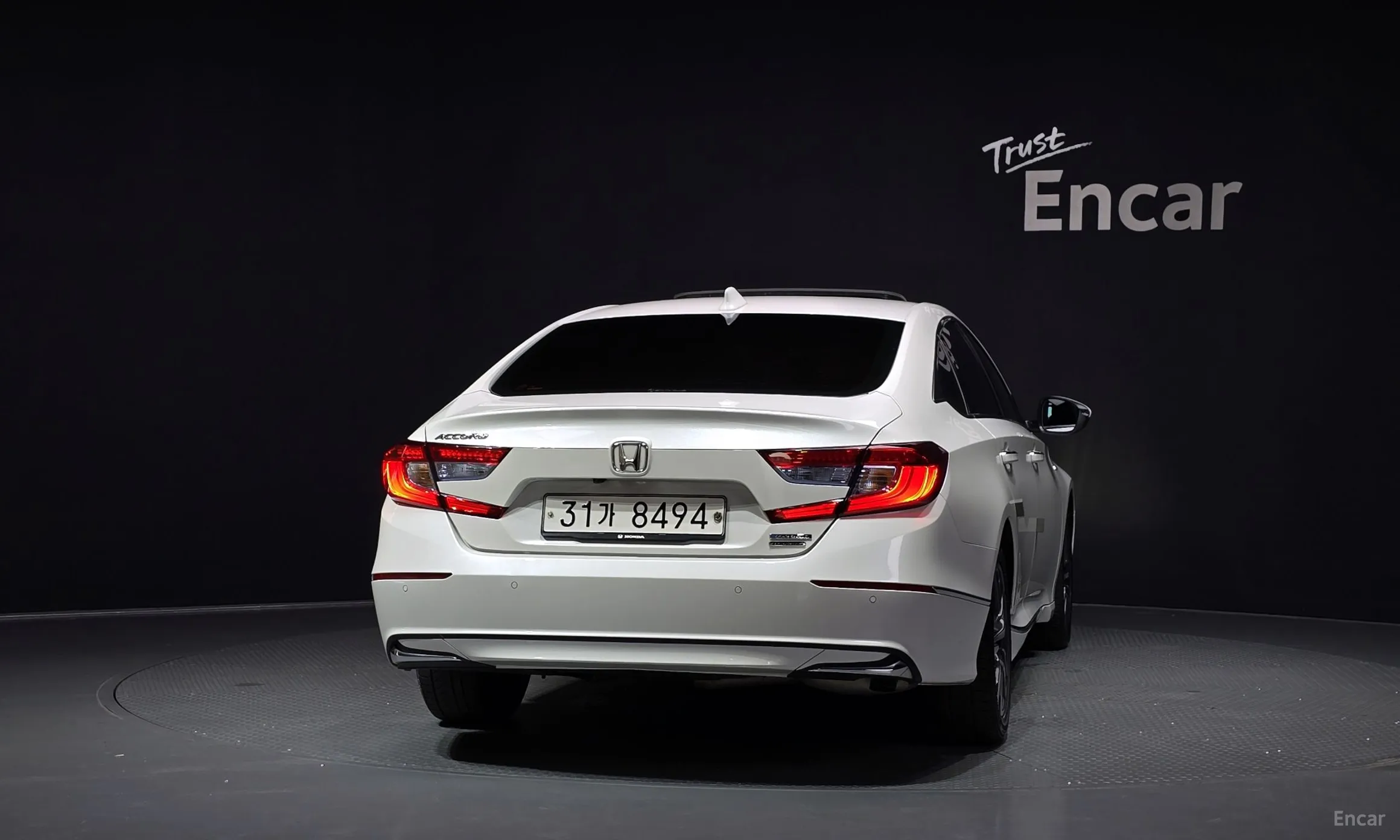 Honda Accord 10th Generation превью 4