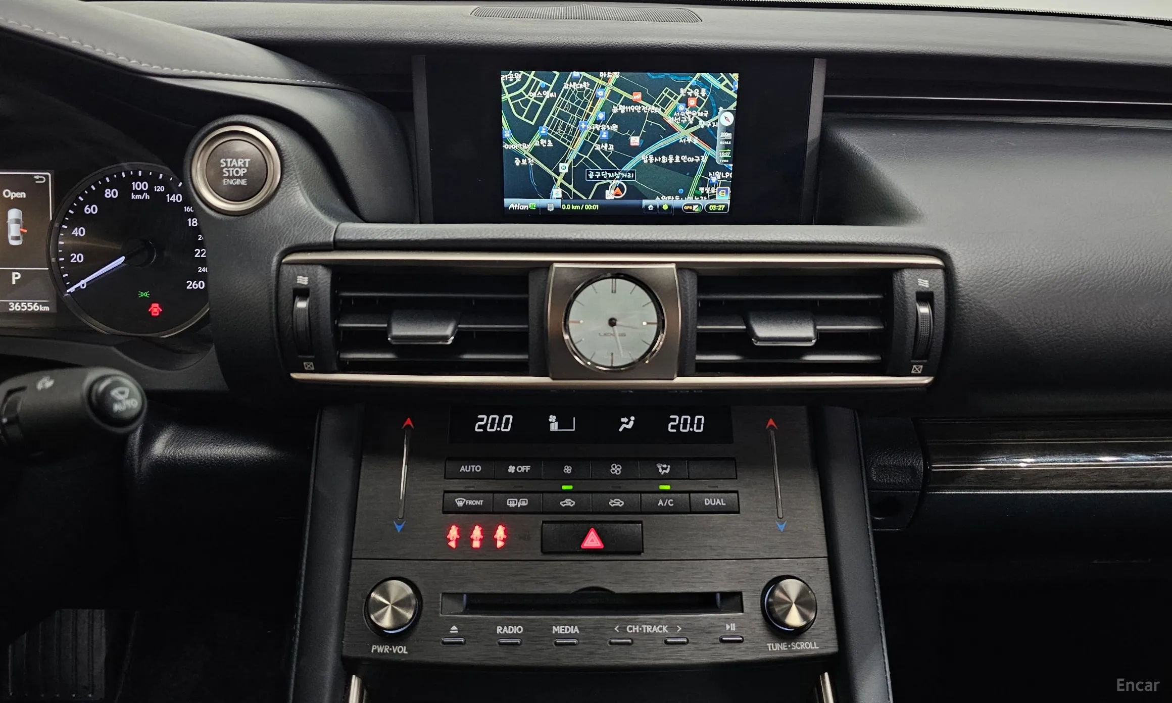 Lexus New IS300 превью 12