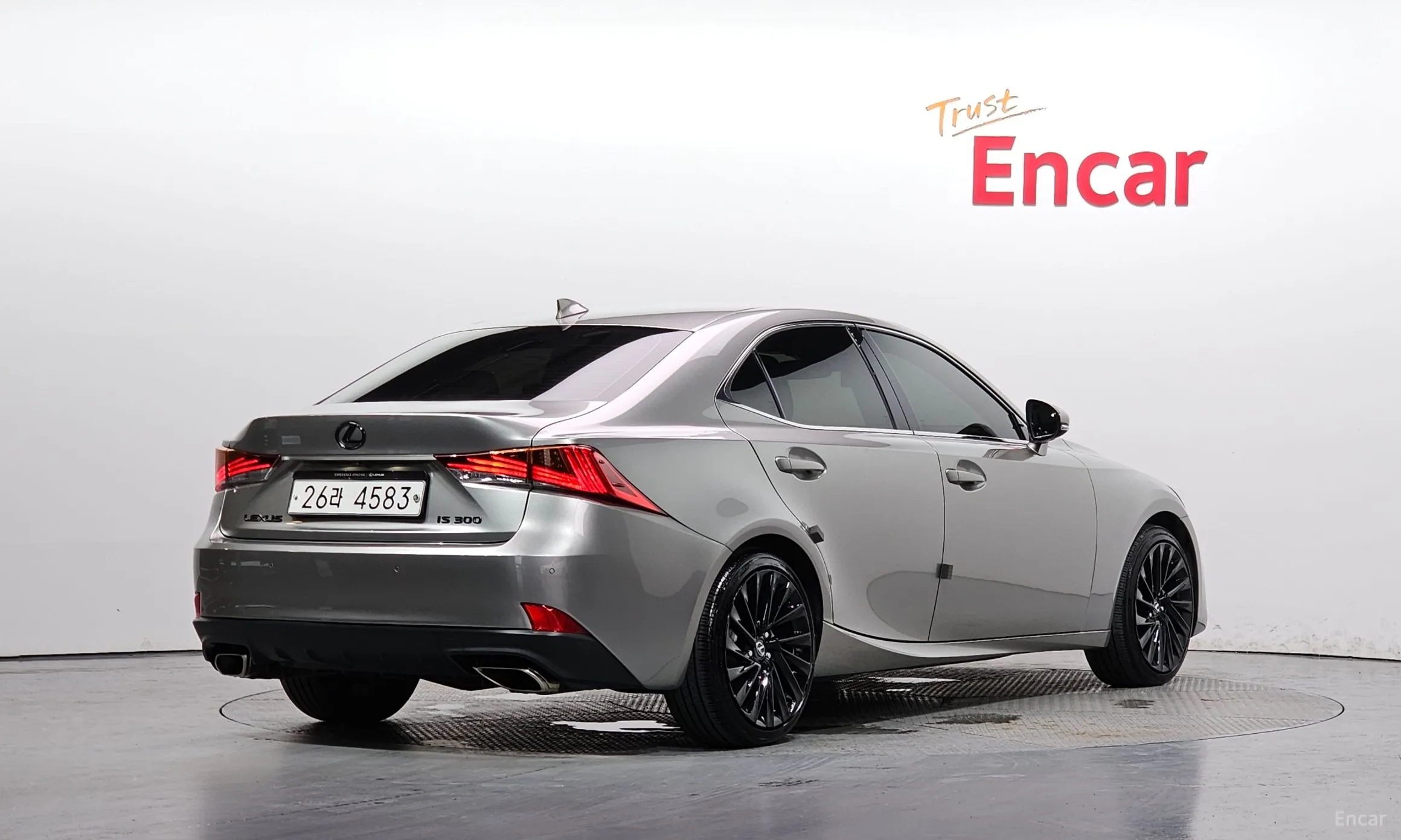 Lexus New IS300
