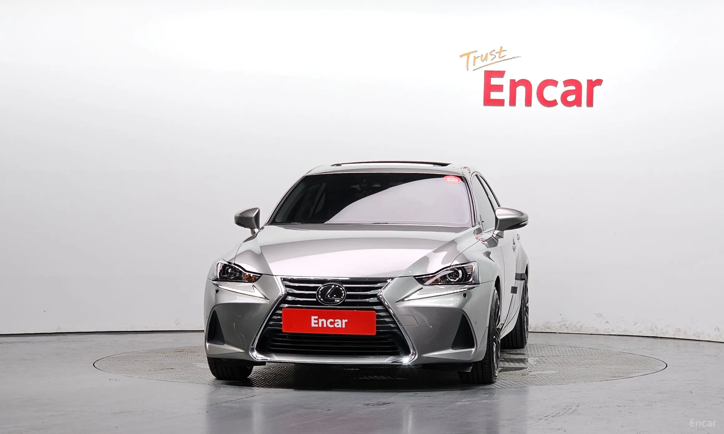 Lexus New IS300 превью 3