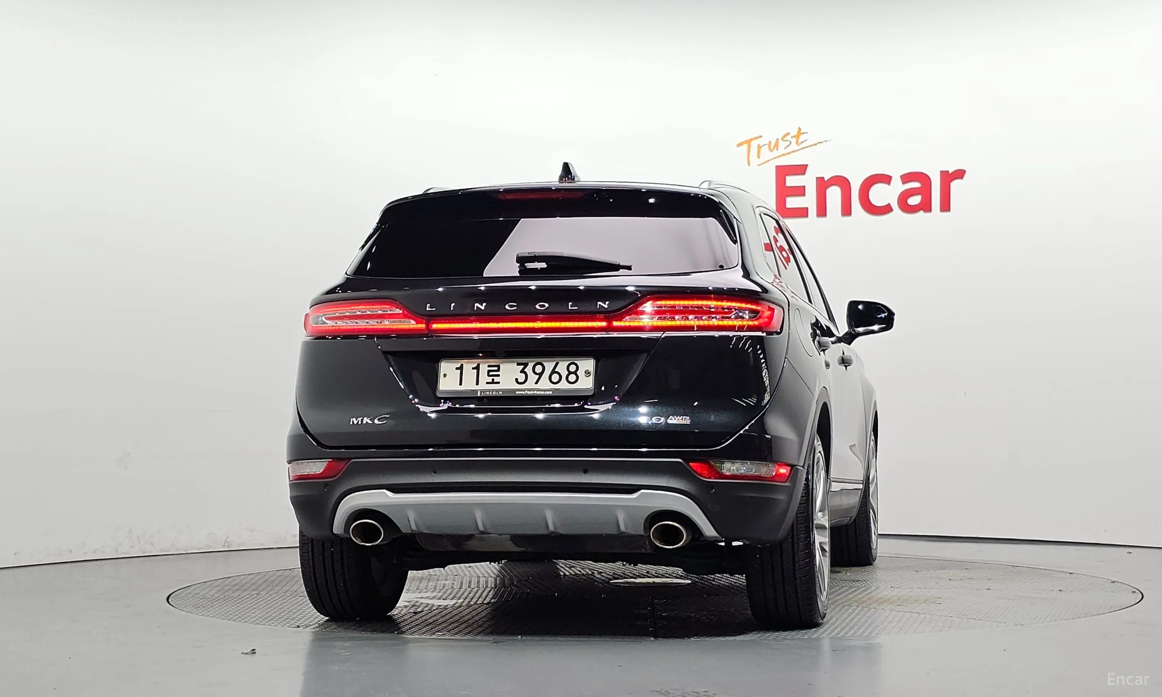 Lincoln MKC превью 4