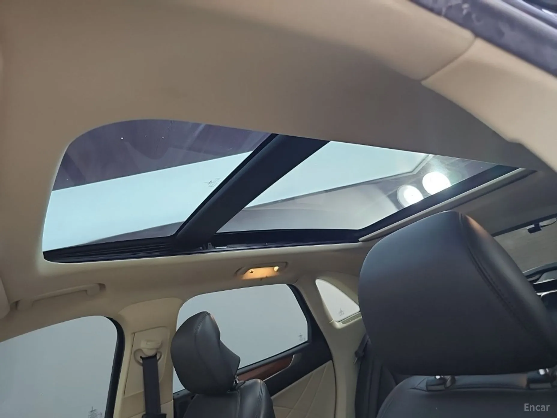 Lincoln MKC превью 13