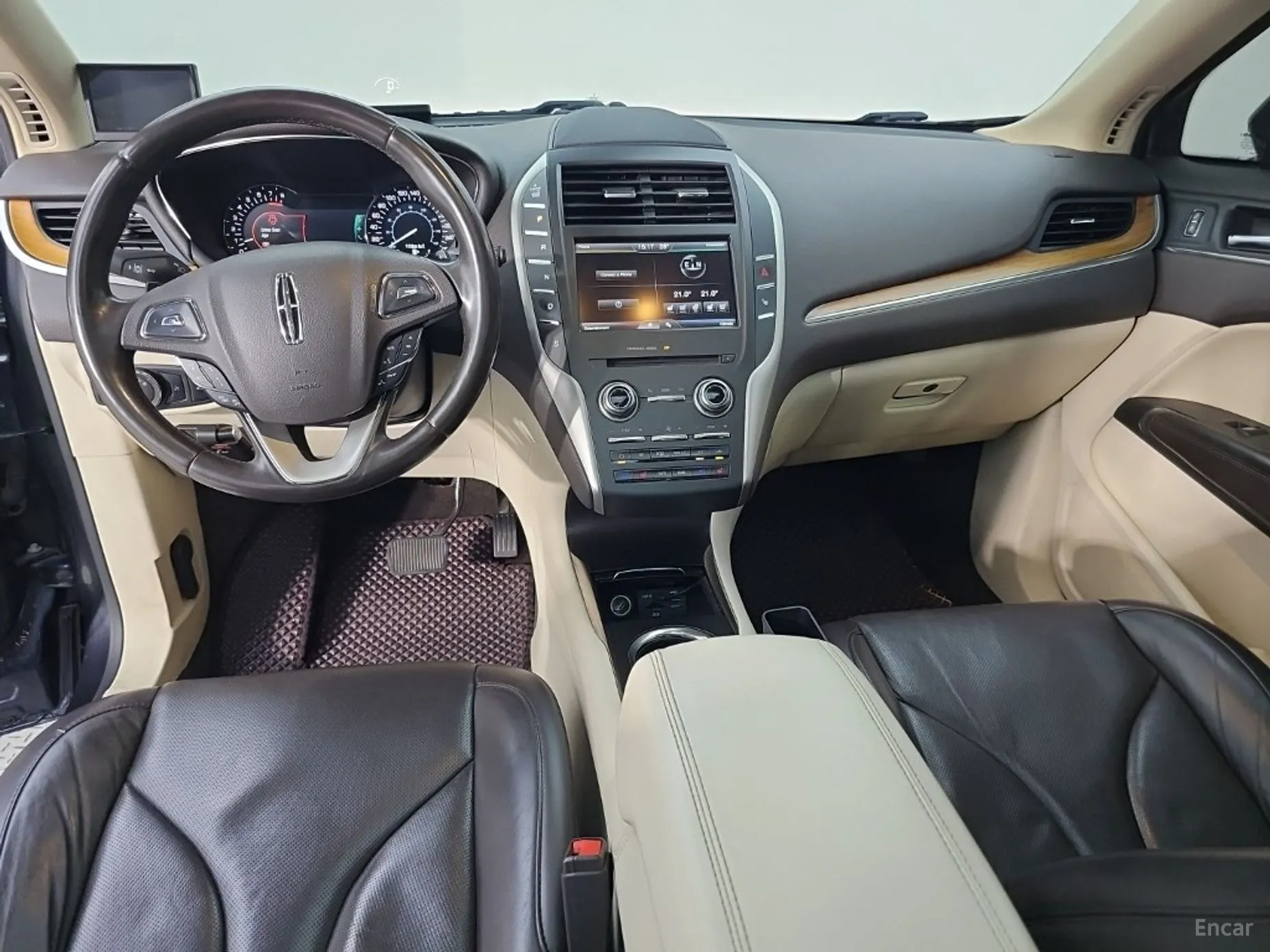 Lincoln MKC превью 5