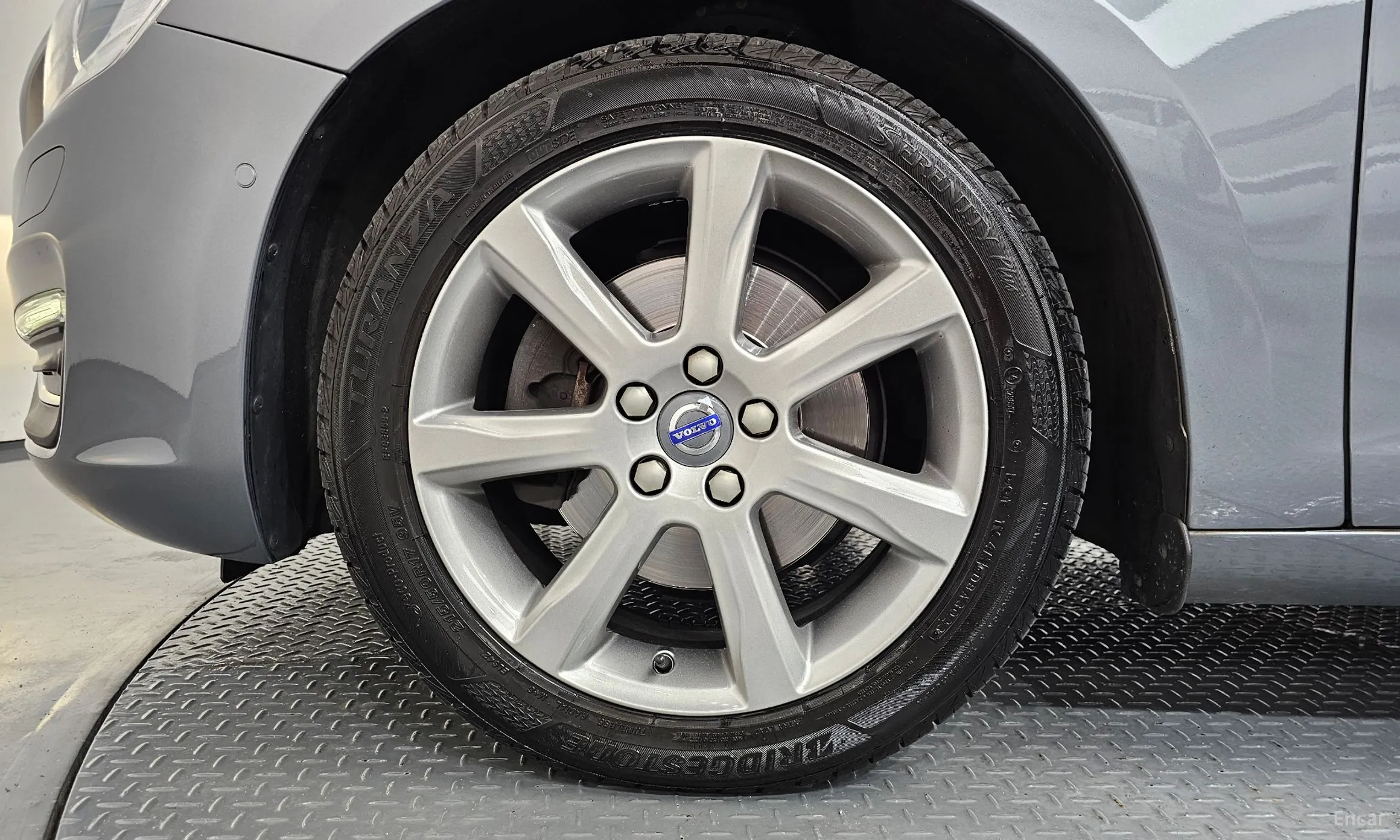 Volvo S60 превью 5