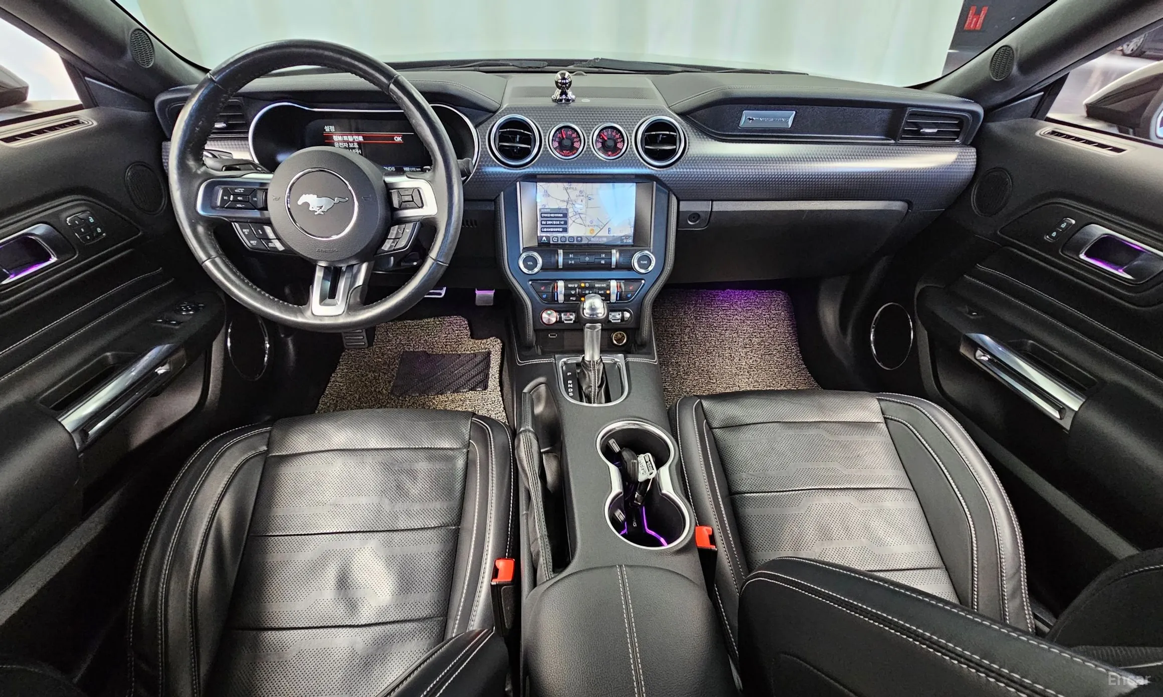 Ford Mustang превью 7