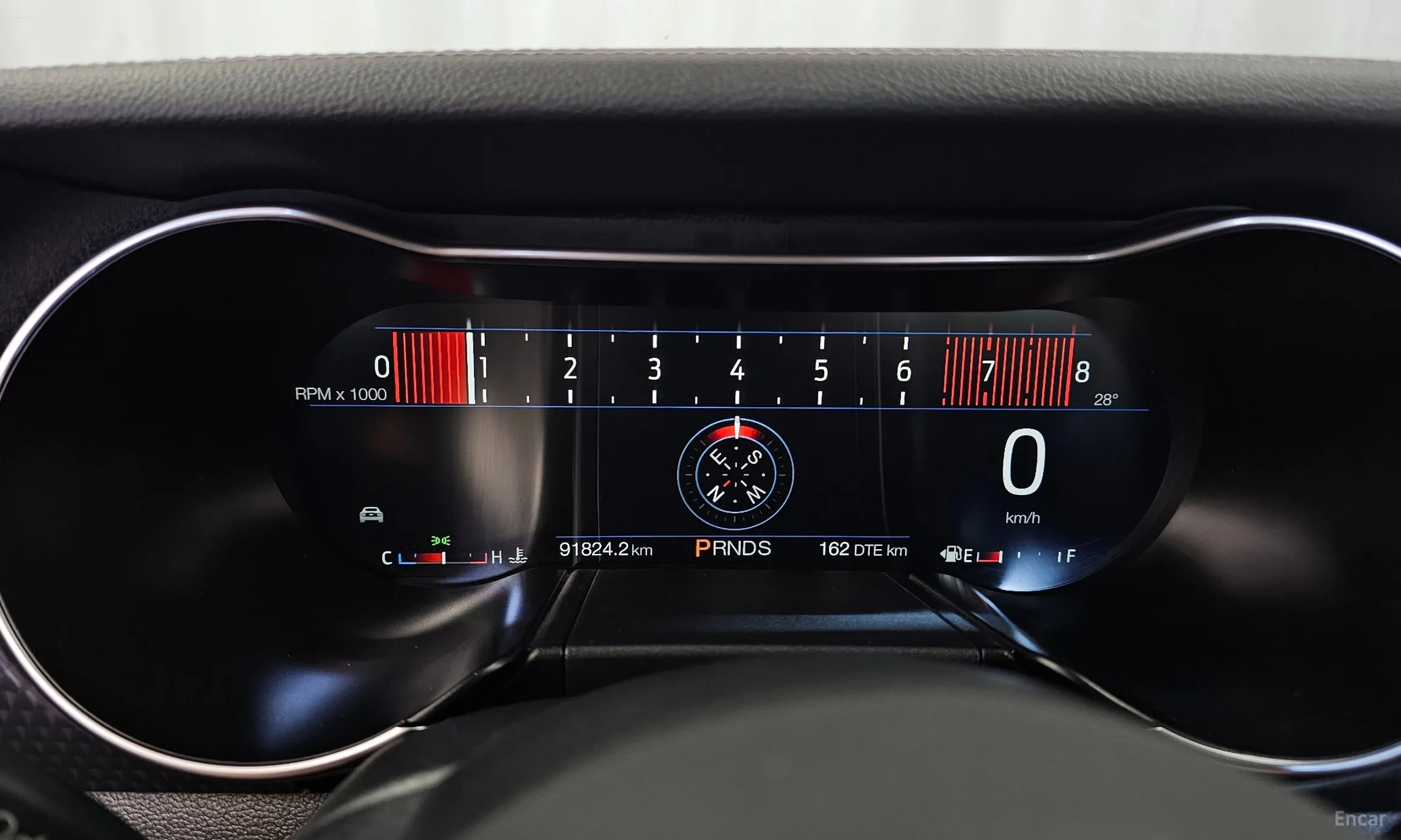Ford Mustang превью 8
