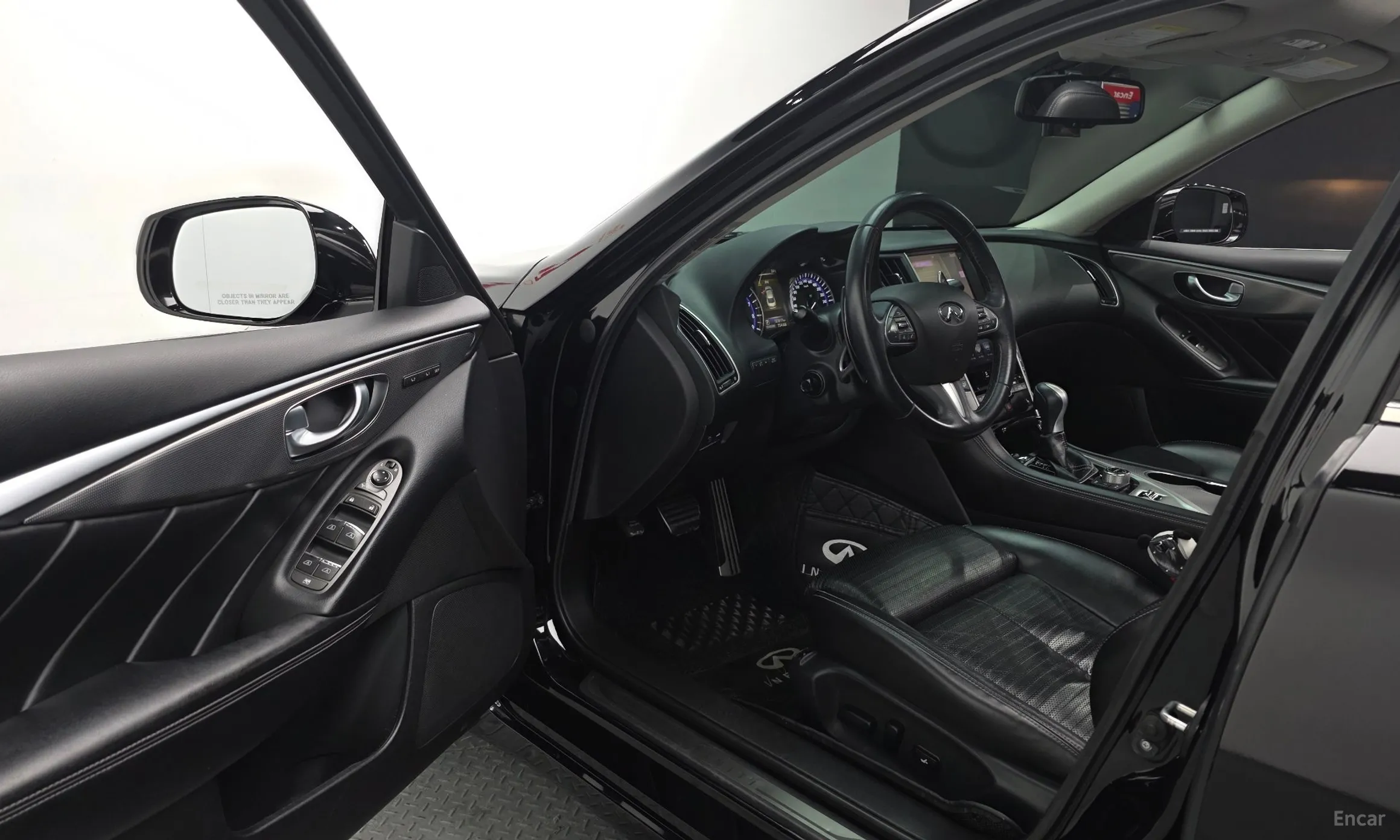 Infiniti Q50 превью 10