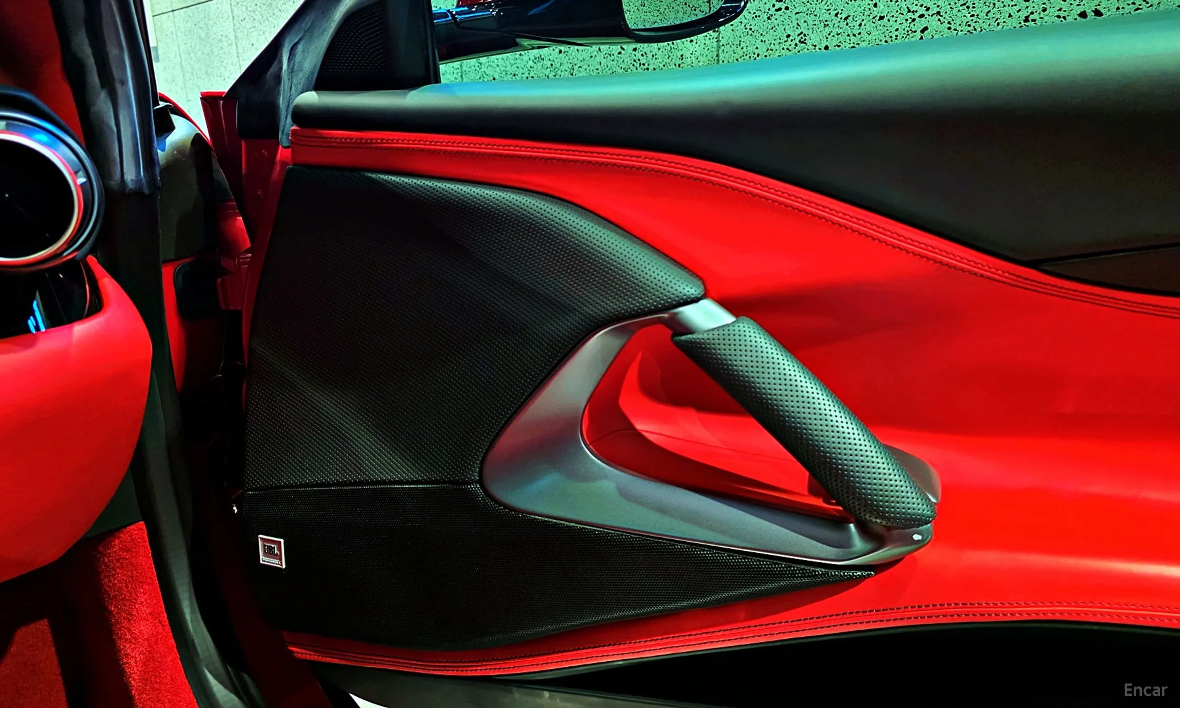 Ferrari 812 Superfast превью 17