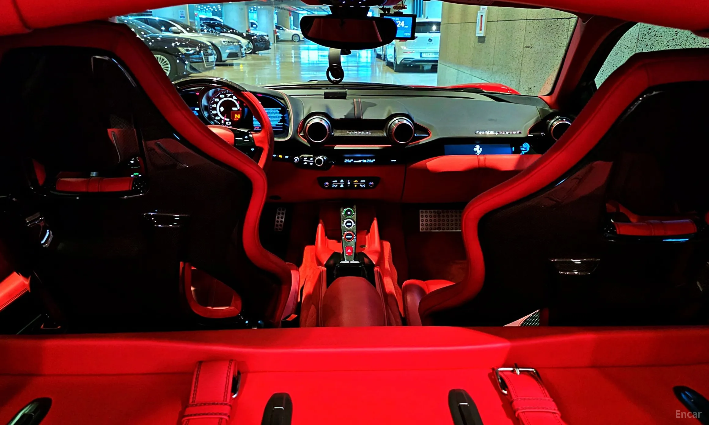 Ferrari 812 Superfast превью 18