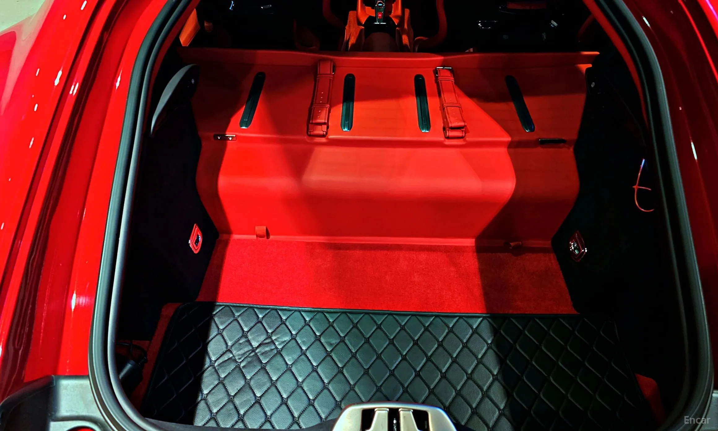 Ferrari 812 Superfast превью 19