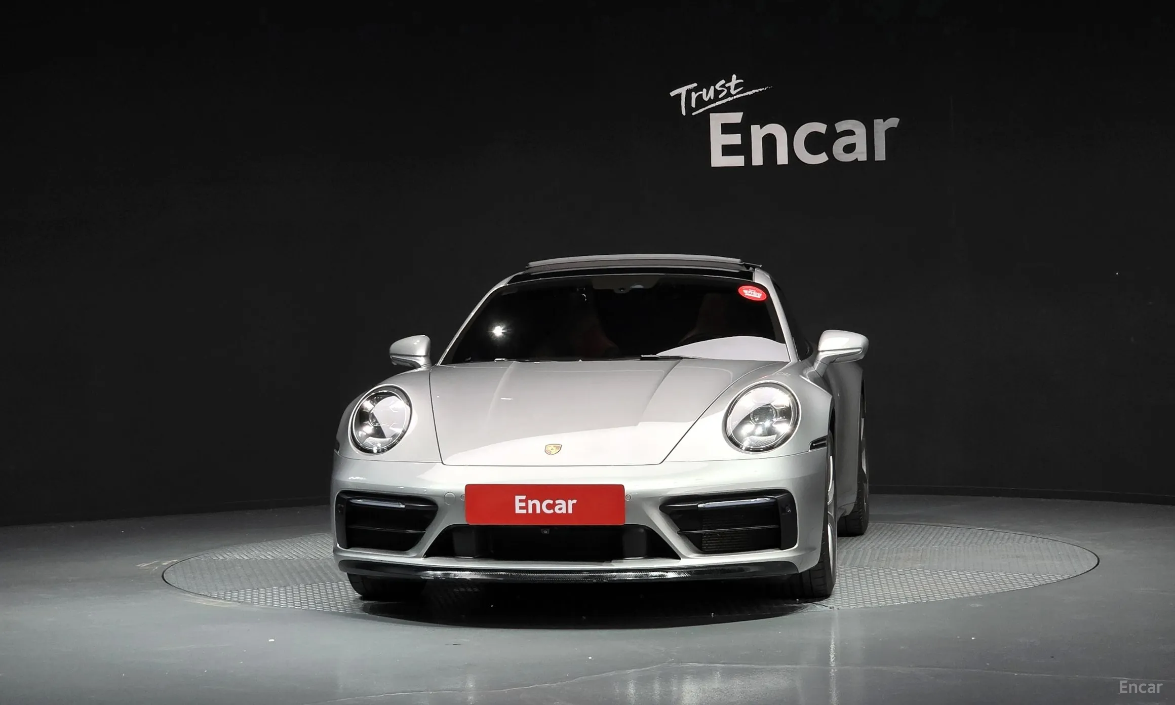 Porsche 911 (992) превью 3