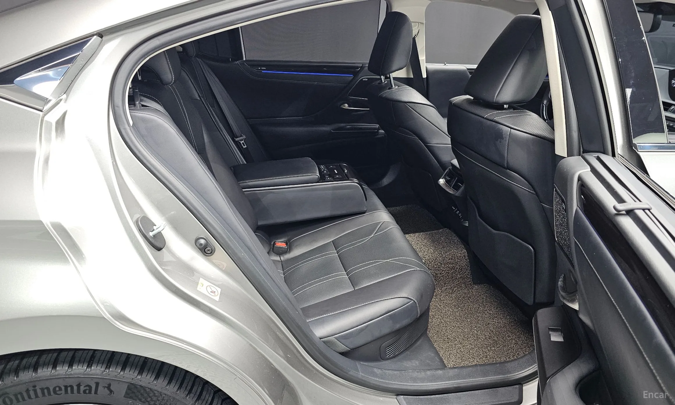 Lexus ES300h 7th Generation превью 11