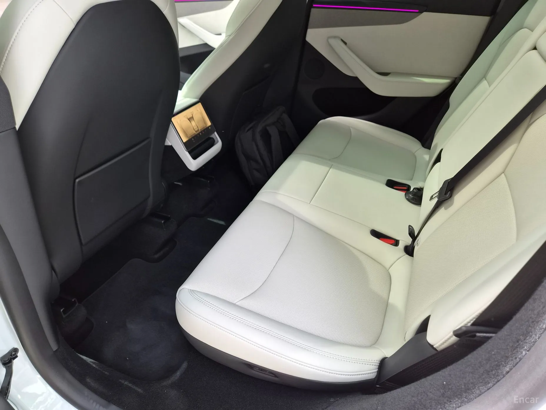 Tesla Model Y превью 14