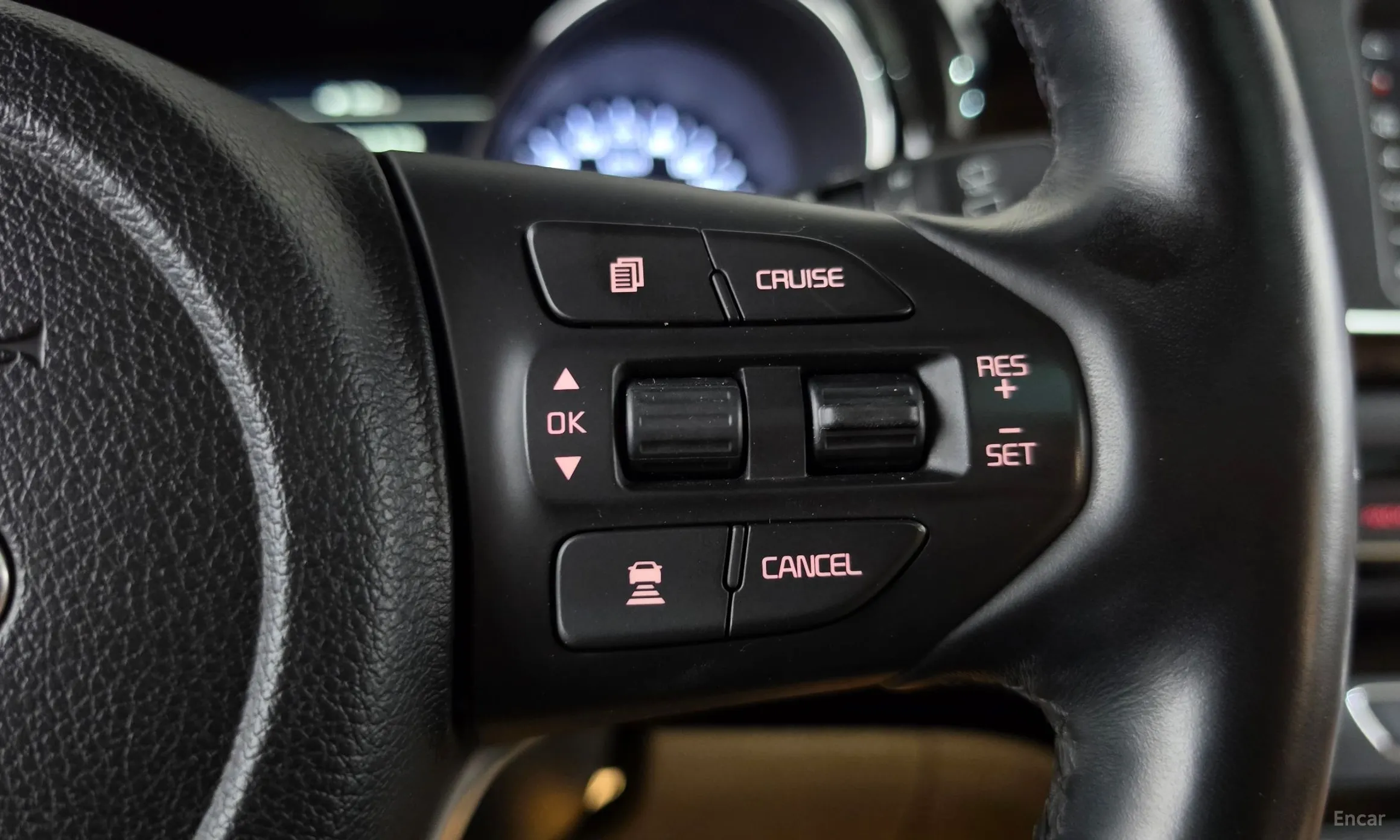 Kia Carnival превью 17