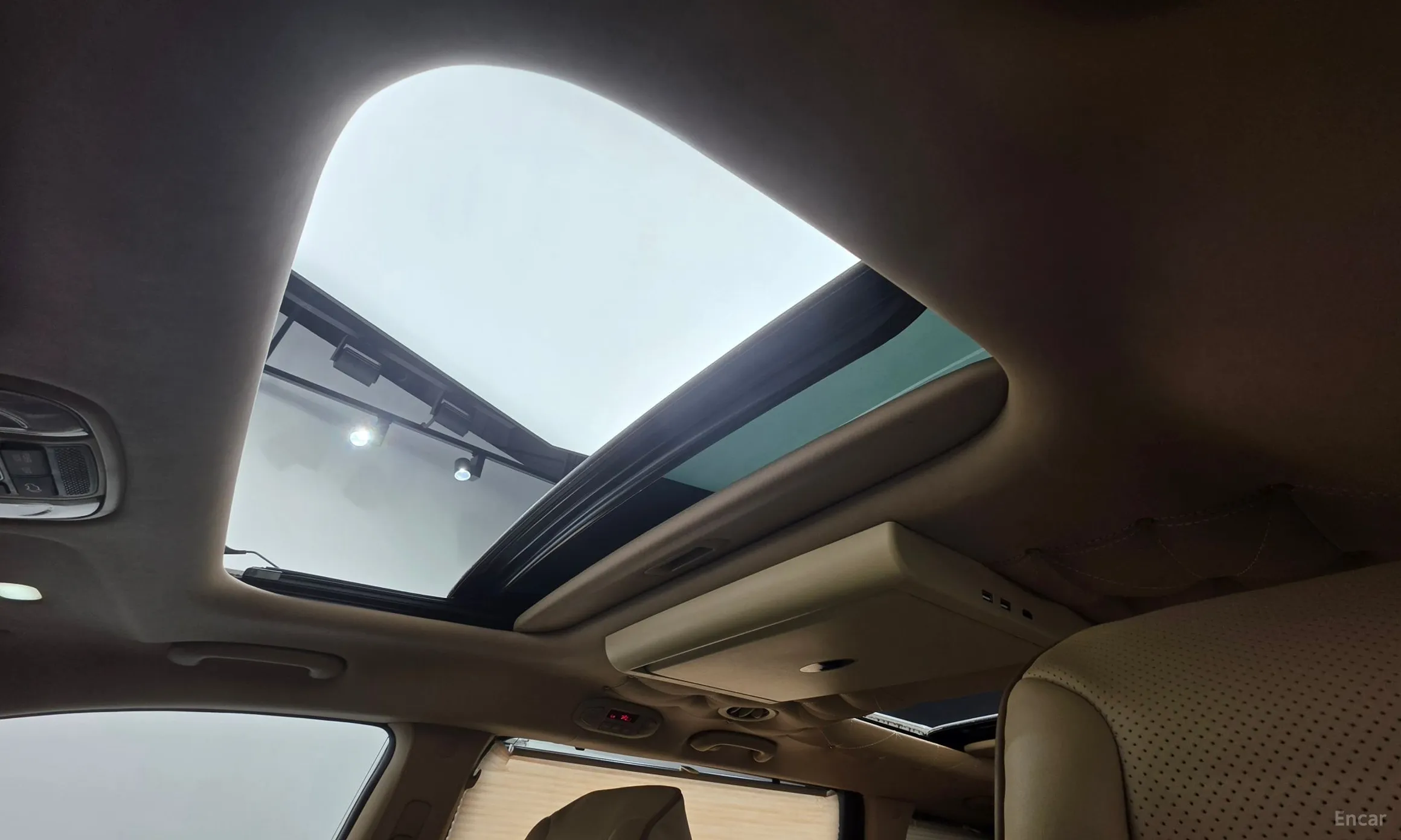 Kia Carnival превью 18