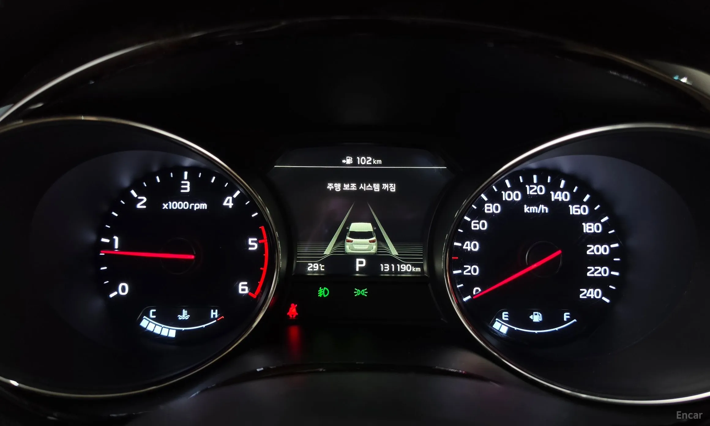 Kia Carnival превью 8