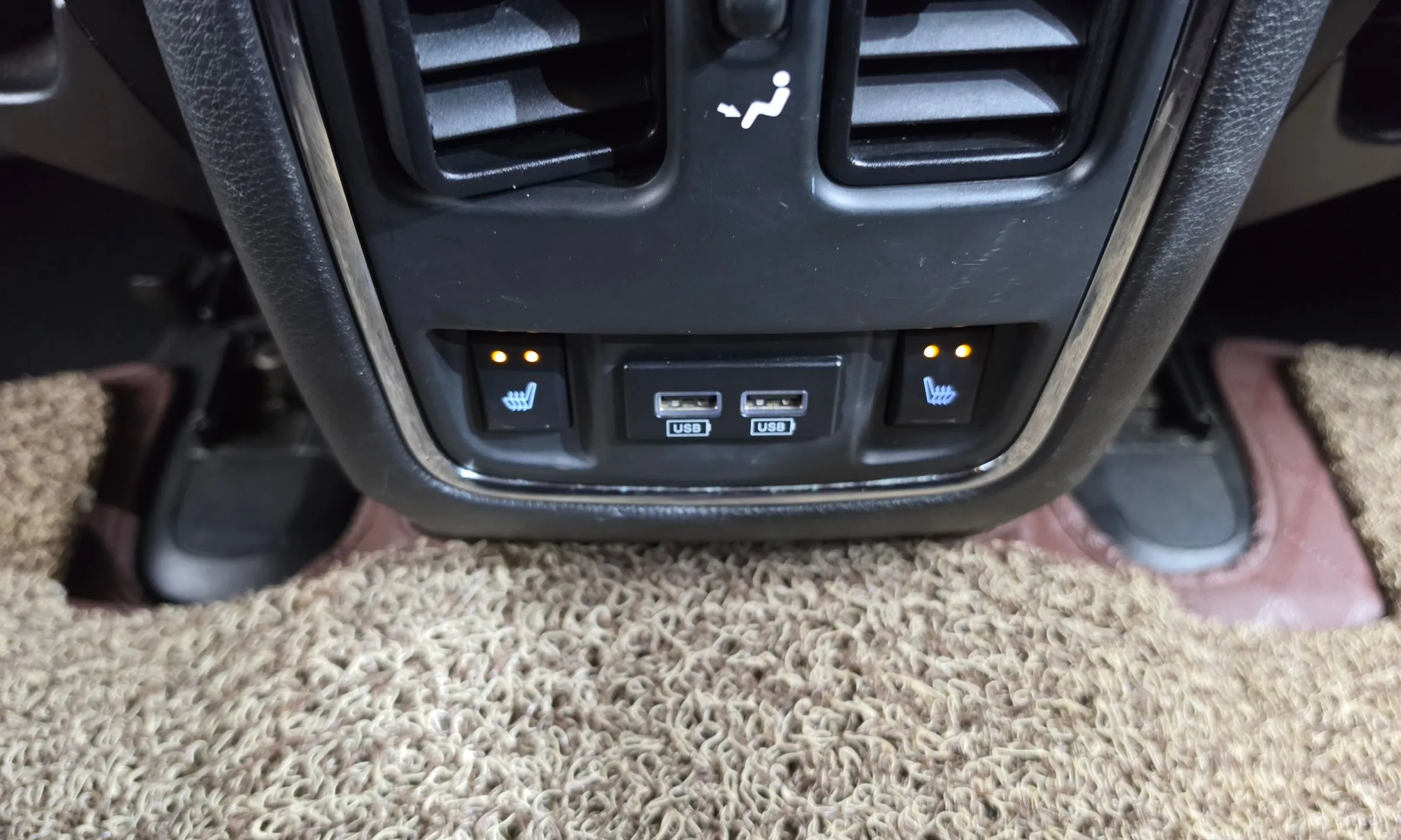 Jeep Grand Cherokee превью 18