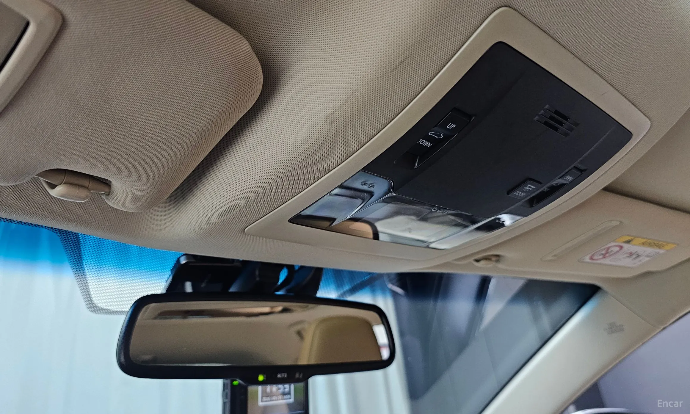 Lexus NX300h превью 19