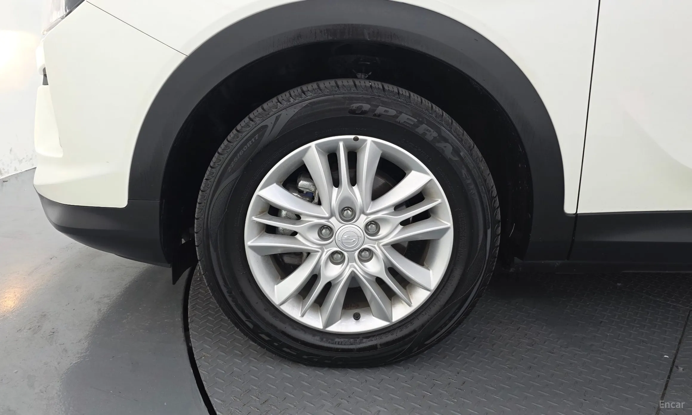 KG Mobility (SsangYong) Beautiful Korando превью 5