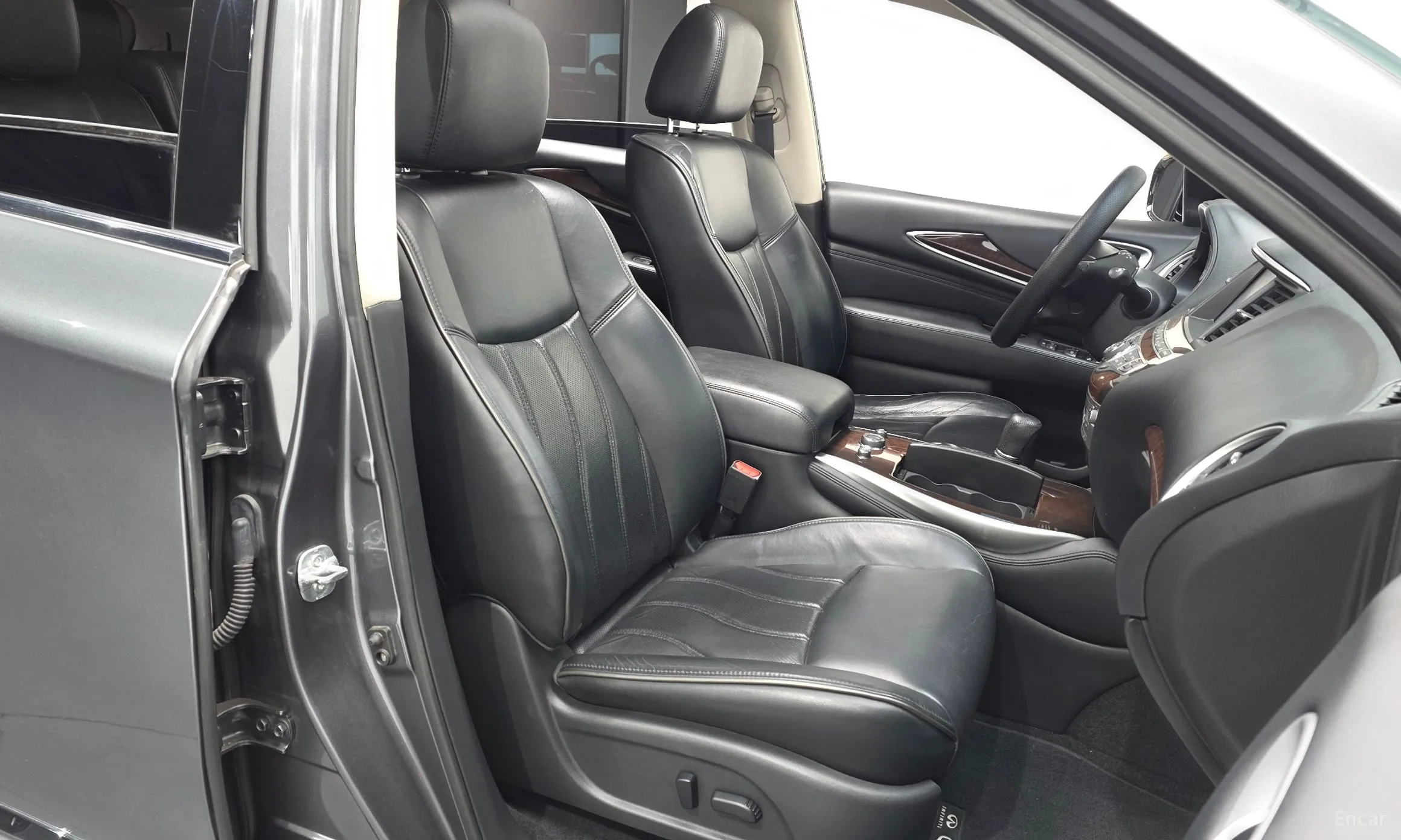 Infiniti QX60 превью 11
