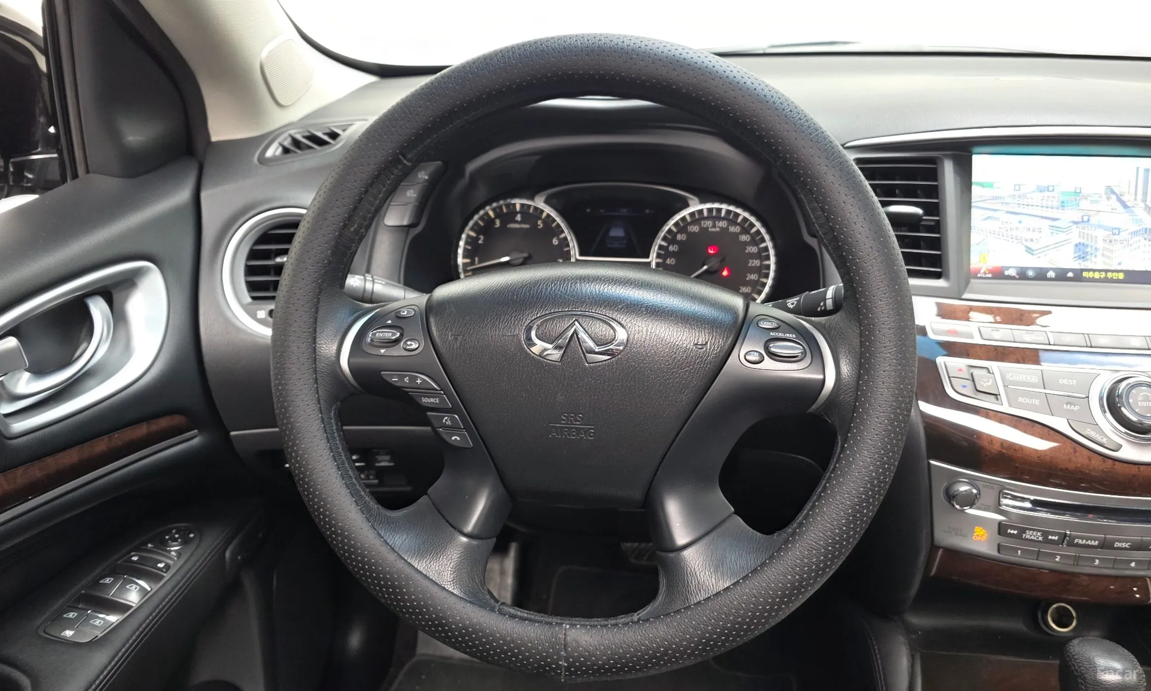 Infiniti QX60 превью 13